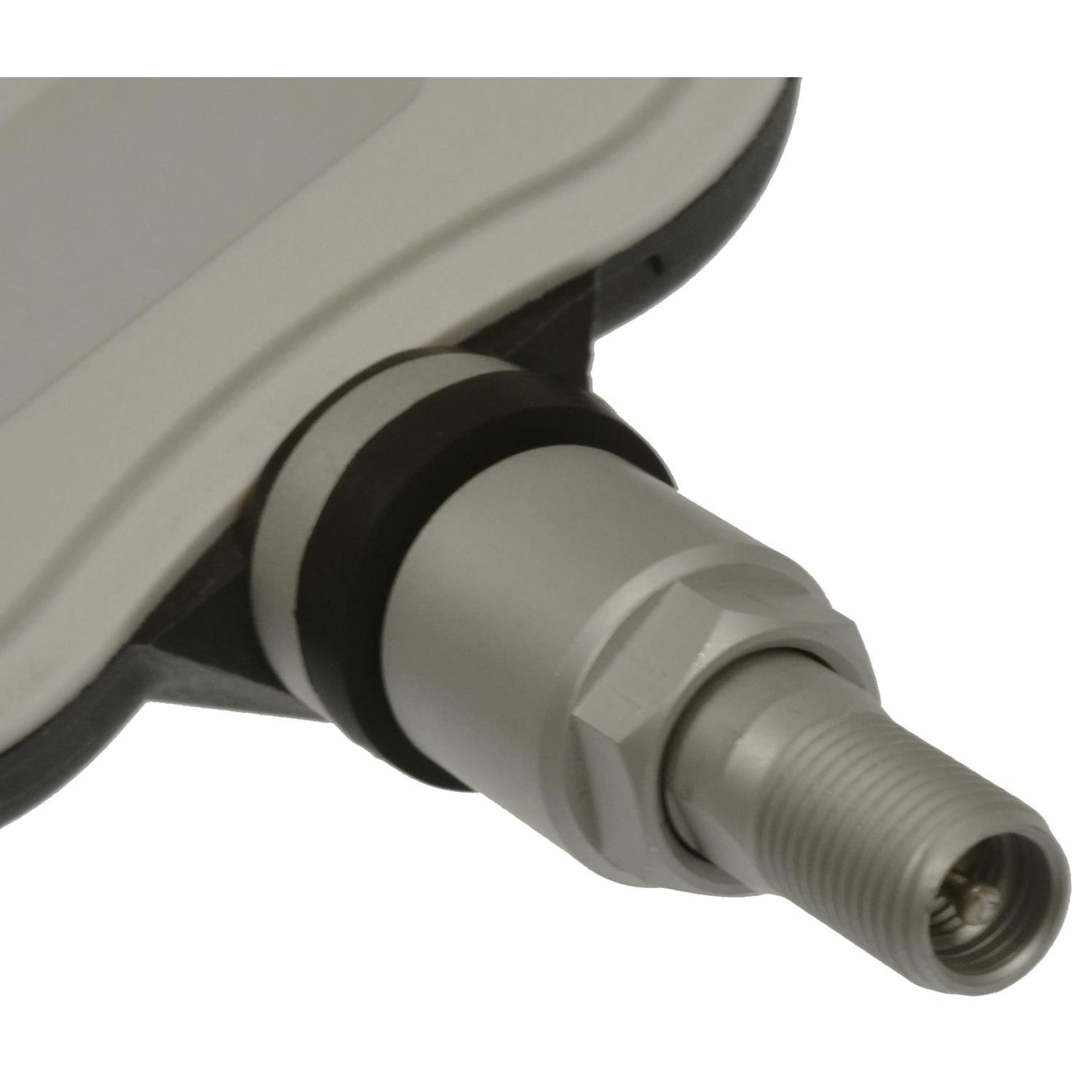 BWD TPM114 - Tire Pressure Monitoring System Sensor BWD TPM114 Tire Pressure Monitoring System Programmable Sensor product image 1 of 5