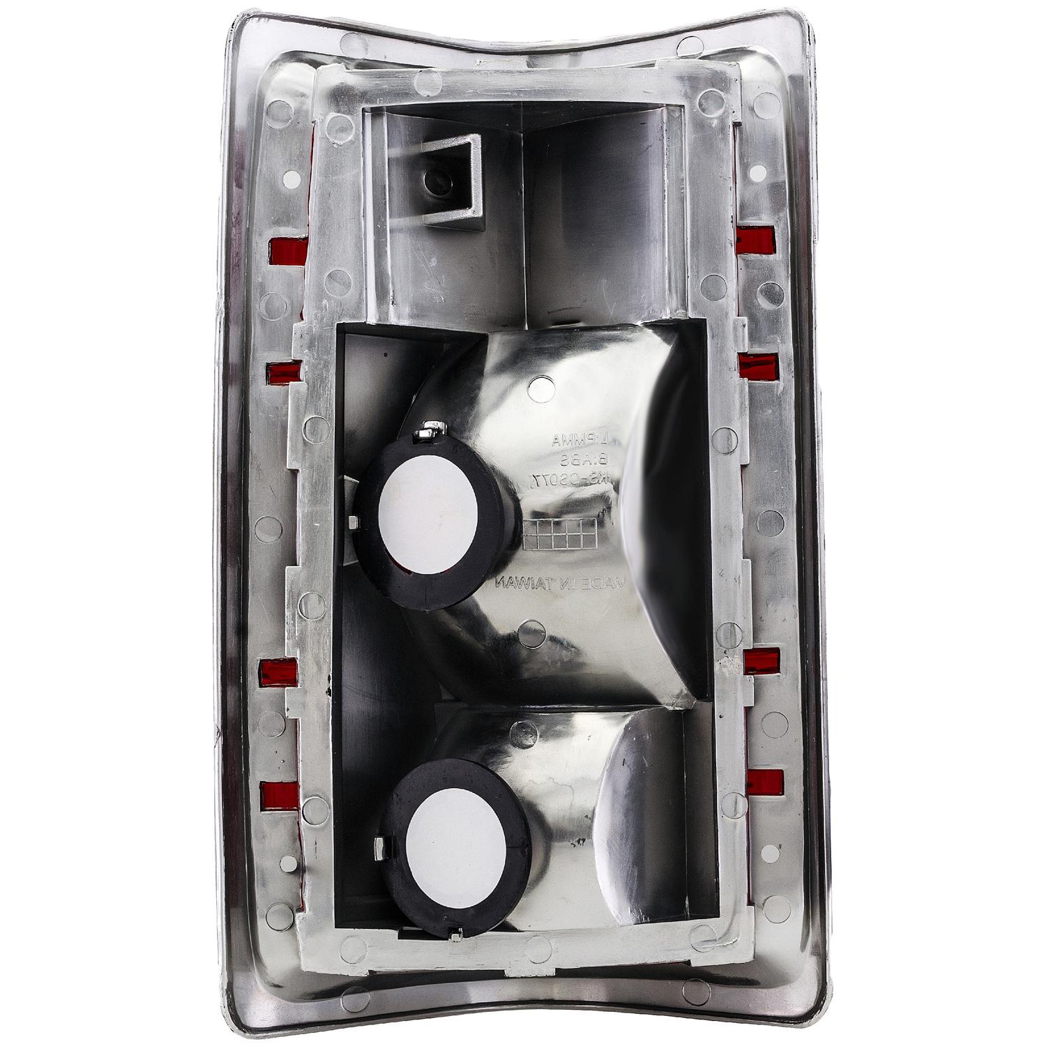 Dorman 1610421 Tail Light Assembly product image 2 of 4