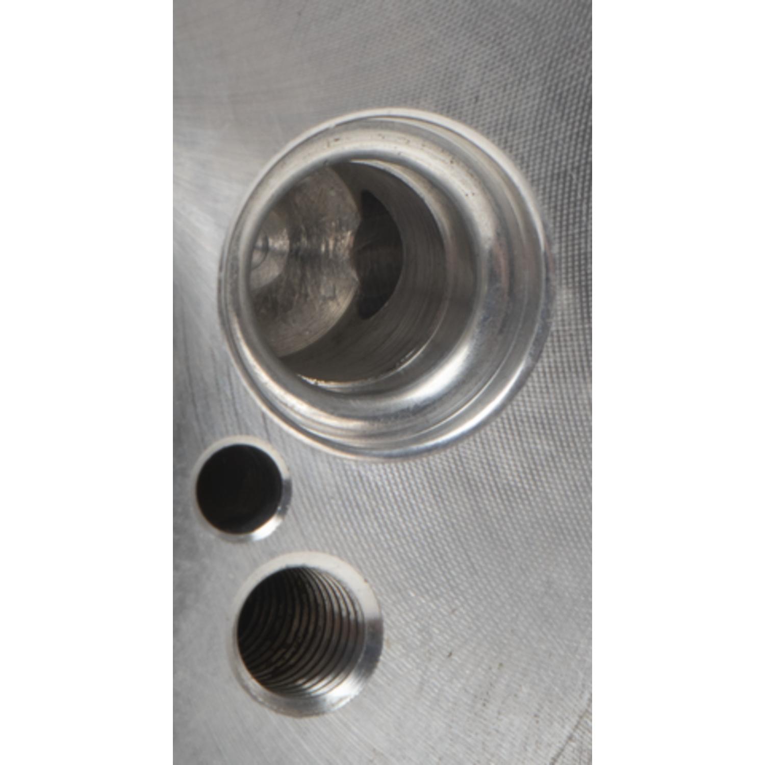 Four Seasons 33913 - A/C Receiver Drier Four Seasons 33913 A/C Receiver Drier product image 3 of 5
