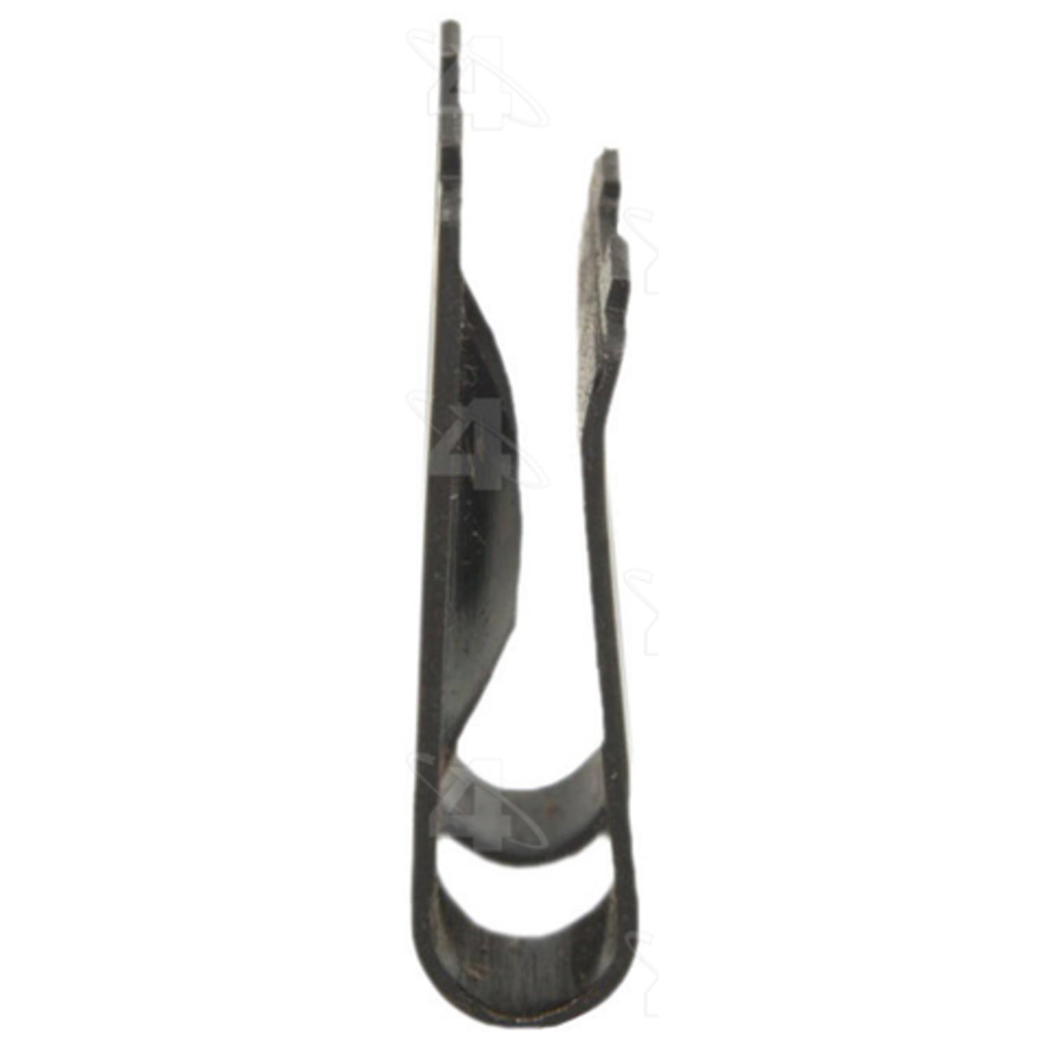 Four Seasons 35226 - Engine Cooling Fan Shroud Clip Four Seasons 35226 Engine Cooling Fan Shroud Clip product image 2 of 2