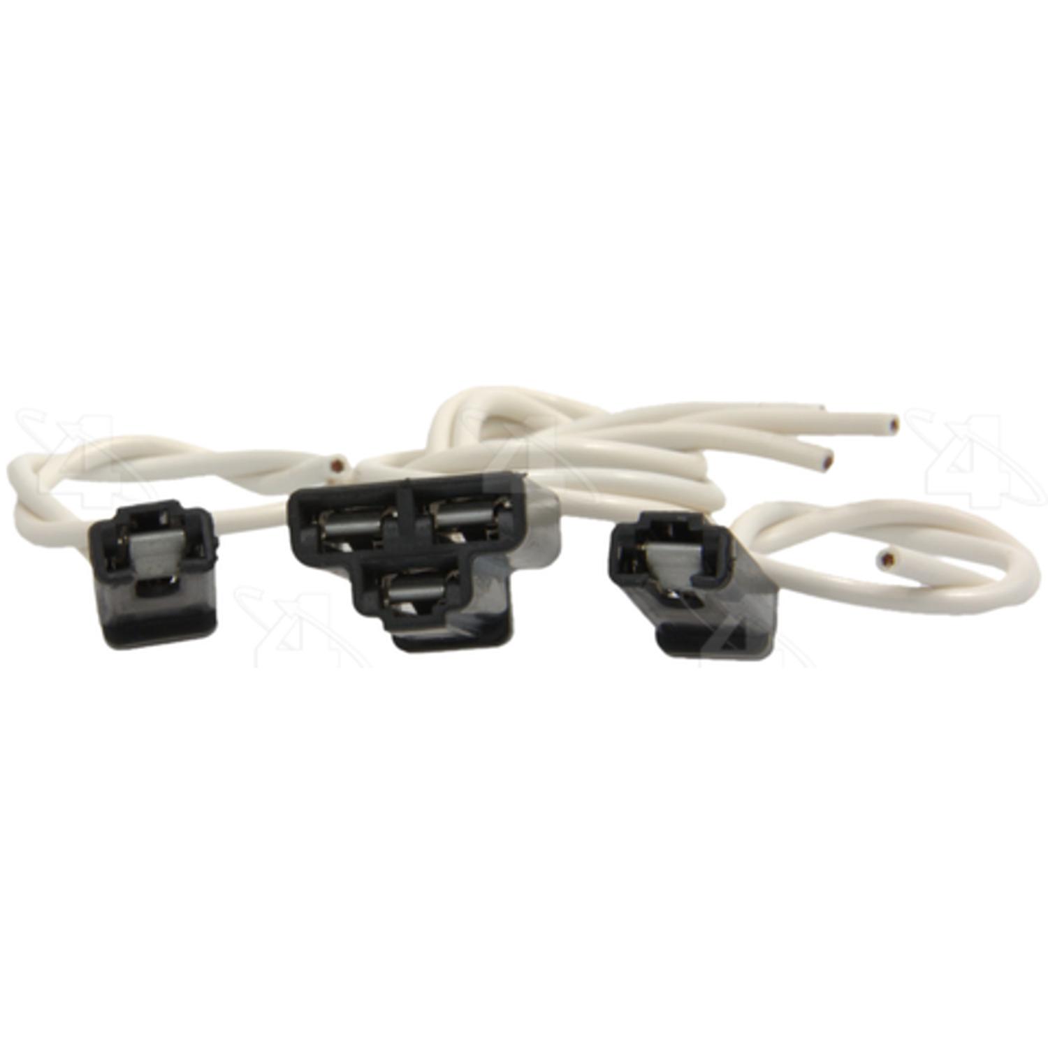 Four Seasons 37203 - HVAC Relay Connector Four Seasons 37203 A/C Clutch Control Relay Harness Connector product image 2 of 3