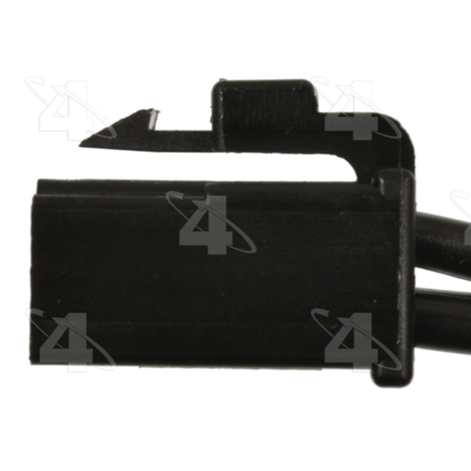 Four Seasons 37257 - HVAC Relay Connector Four Seasons 37257 A/C Clutch Control Relay Harness Connector product image 3 of 3