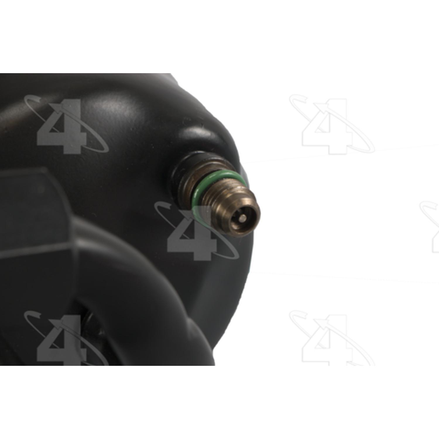 Four Seasons 55278 - A/C Refrigerant Suction Hose Four Seasons 55278 A/C Accumulator with Hose Assembly product image 4 of 6