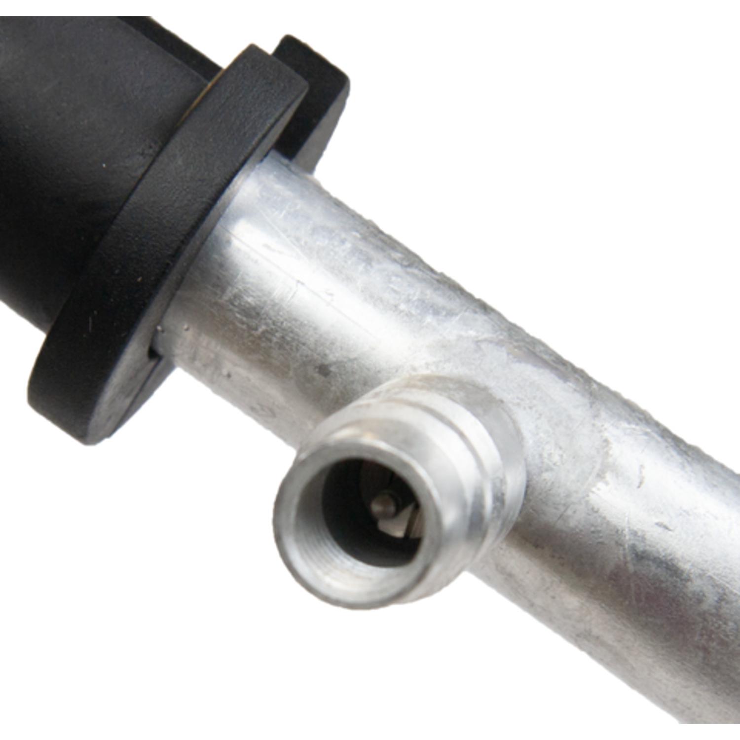 Four Seasons 56334 - A/C Refrigerant Suction Hose Four Seasons 56334 A/C Refrigerant Suction Hose product image 2 of 4