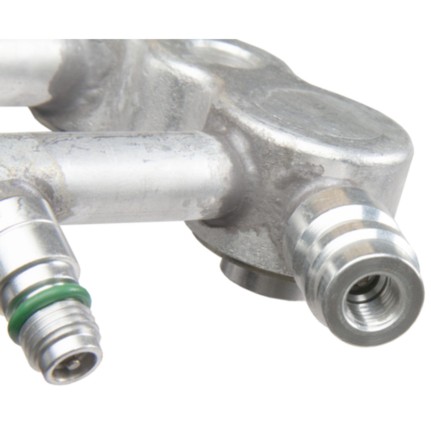 Four Seasons 56512 - A/C Refrigerant Discharge / Suction Hose Assembly Four Seasons 56512 A/C Manifold Hose Assembly product image 4 of 6