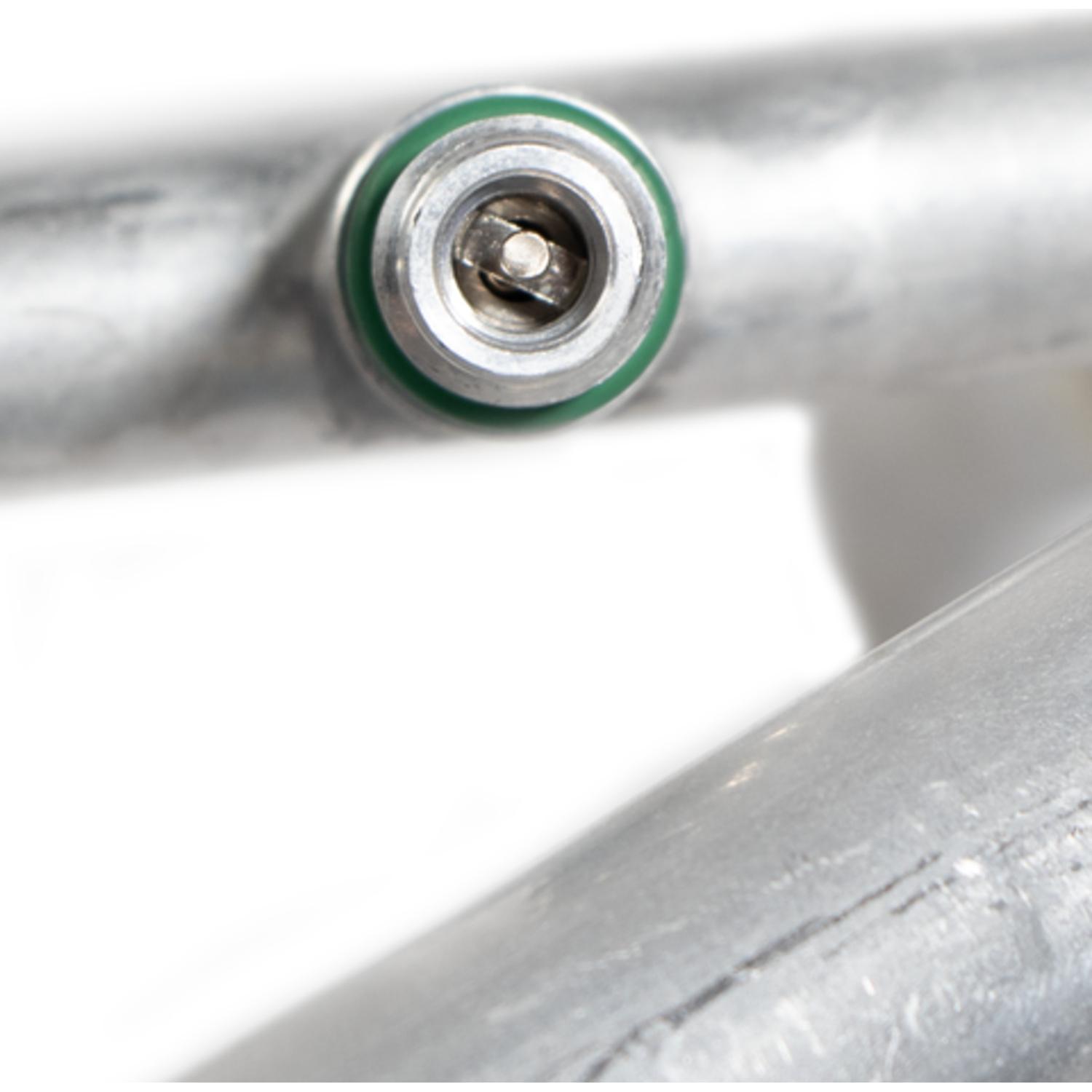 Four Seasons 65210 - A/C Refrigerant Discharge / Suction Hose Assembly Four Seasons 65210 A/C Manifold Hose Assembly product image 8 of 8