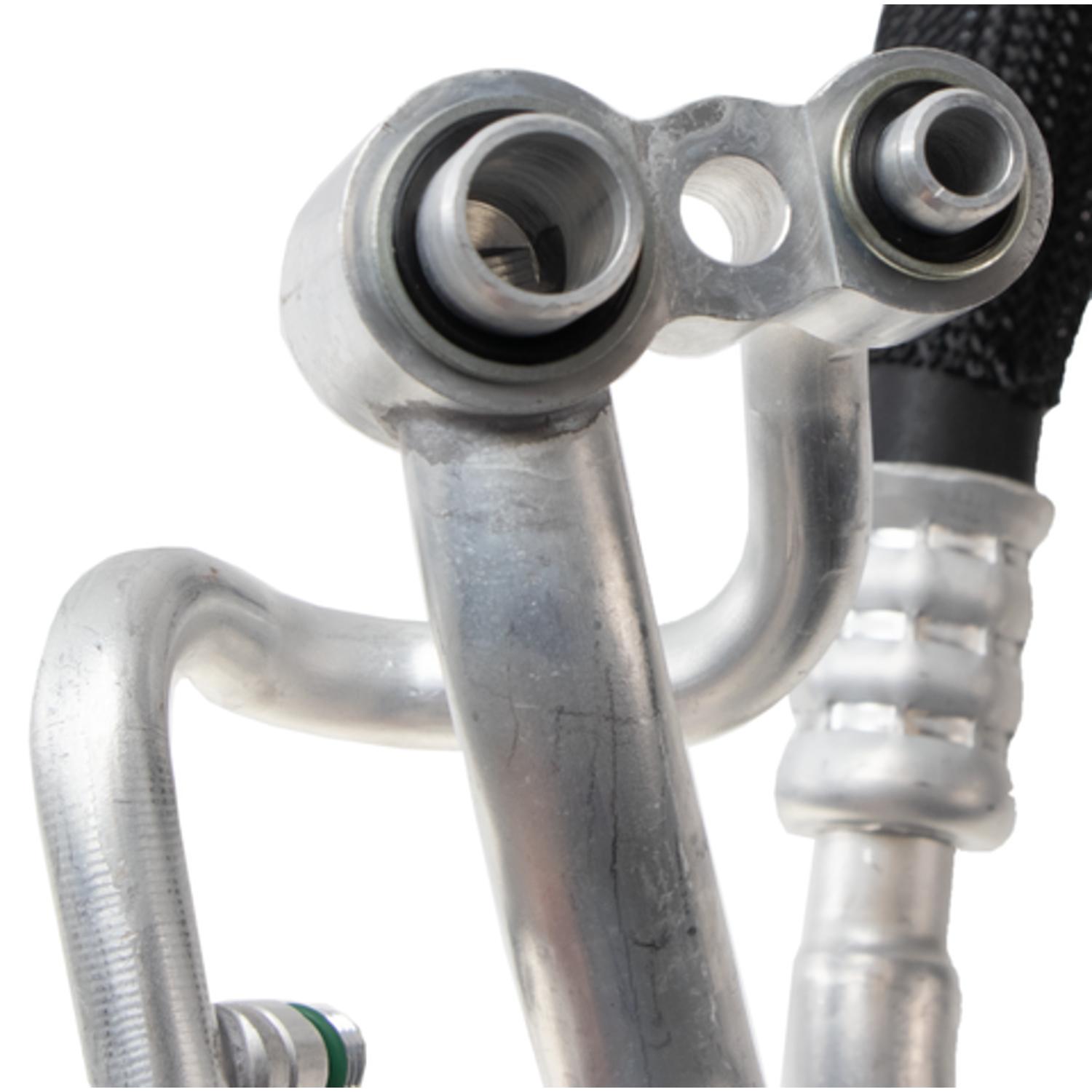 Four Seasons 65791 - A/C Refrigerant Discharge / Suction Hose Assembly Four Seasons 65791 A/C Manifold Hose Assembly product image 5 of 7