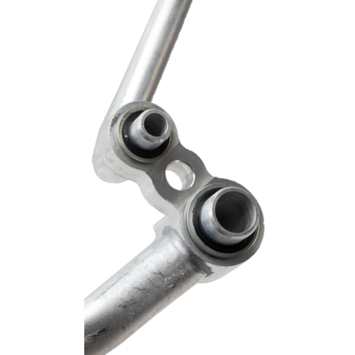 Four Seasons 65797 - A/C Refrigerant Discharge / Suction Hose Assembly Four Seasons 65797 A/C Manifold Hose Assembly product image 5 of 7