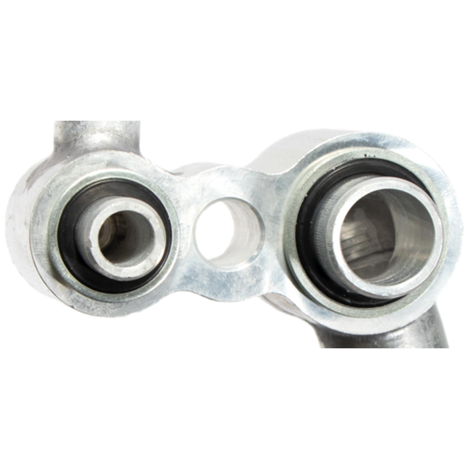 Four Seasons 65799 - A/C Refrigerant Discharge / Suction Hose Assembly Four Seasons 65799 A/C Manifold Hose Assembly product image 3 of 5