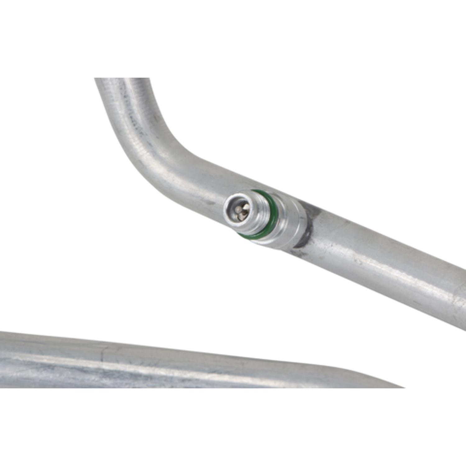 Four Seasons 66046 - A/C Refrigerant Discharge / Suction Hose Assembly Four Seasons 66046 A/C Manifold Hose Assembly product image 3 of 5