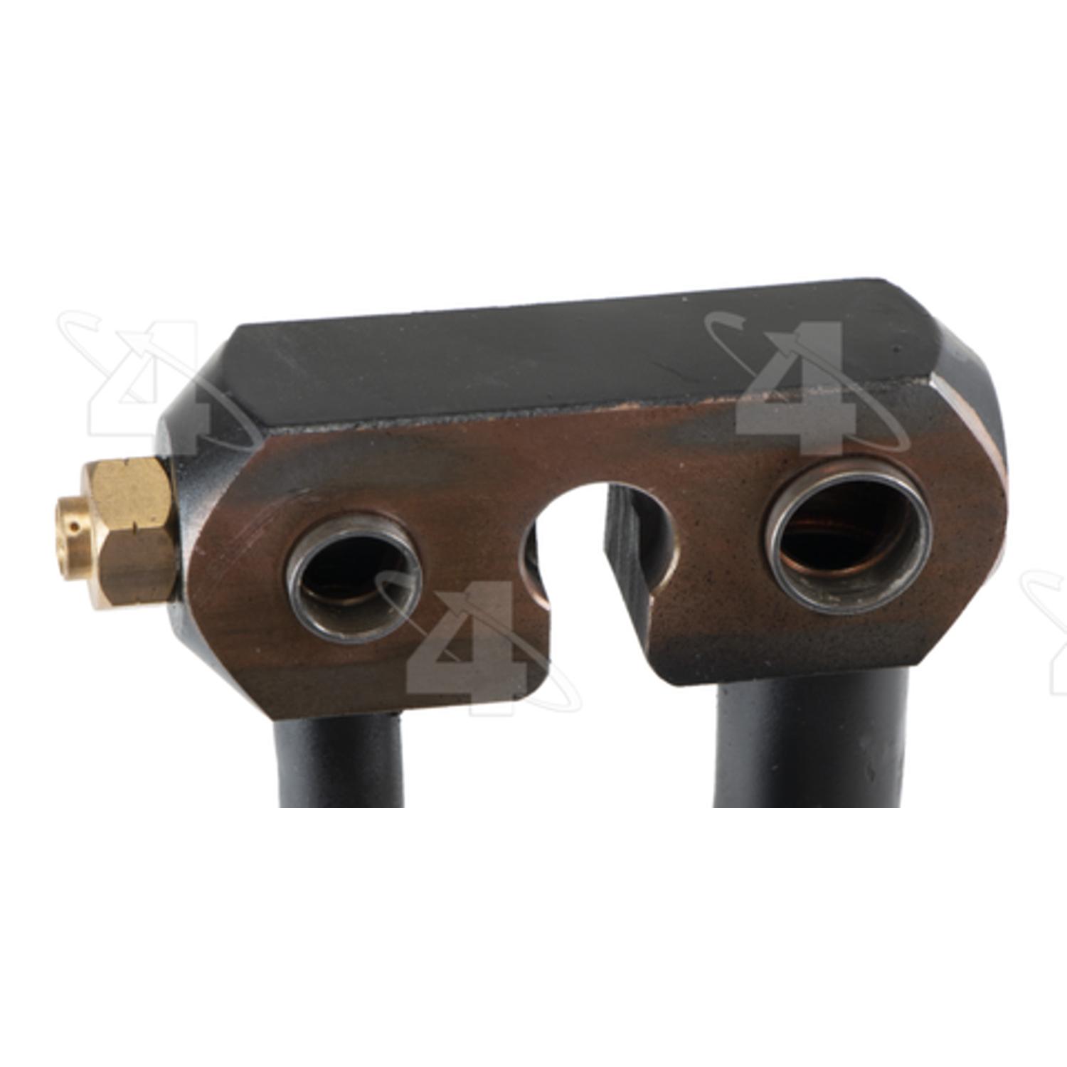 Four Seasons 66104 - A/C Refrigerant Discharge / Suction Hose Assembly Four Seasons 66104 A/C Manifold Hose Assembly product image 4 of 6