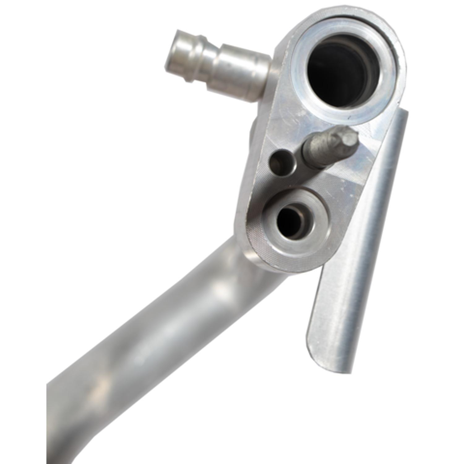 Four Seasons 66688 - A/C Refrigerant Discharge / Suction Hose Assembly Four Seasons 66688 A/C Manifold Hose Assembly product image 4 of 6