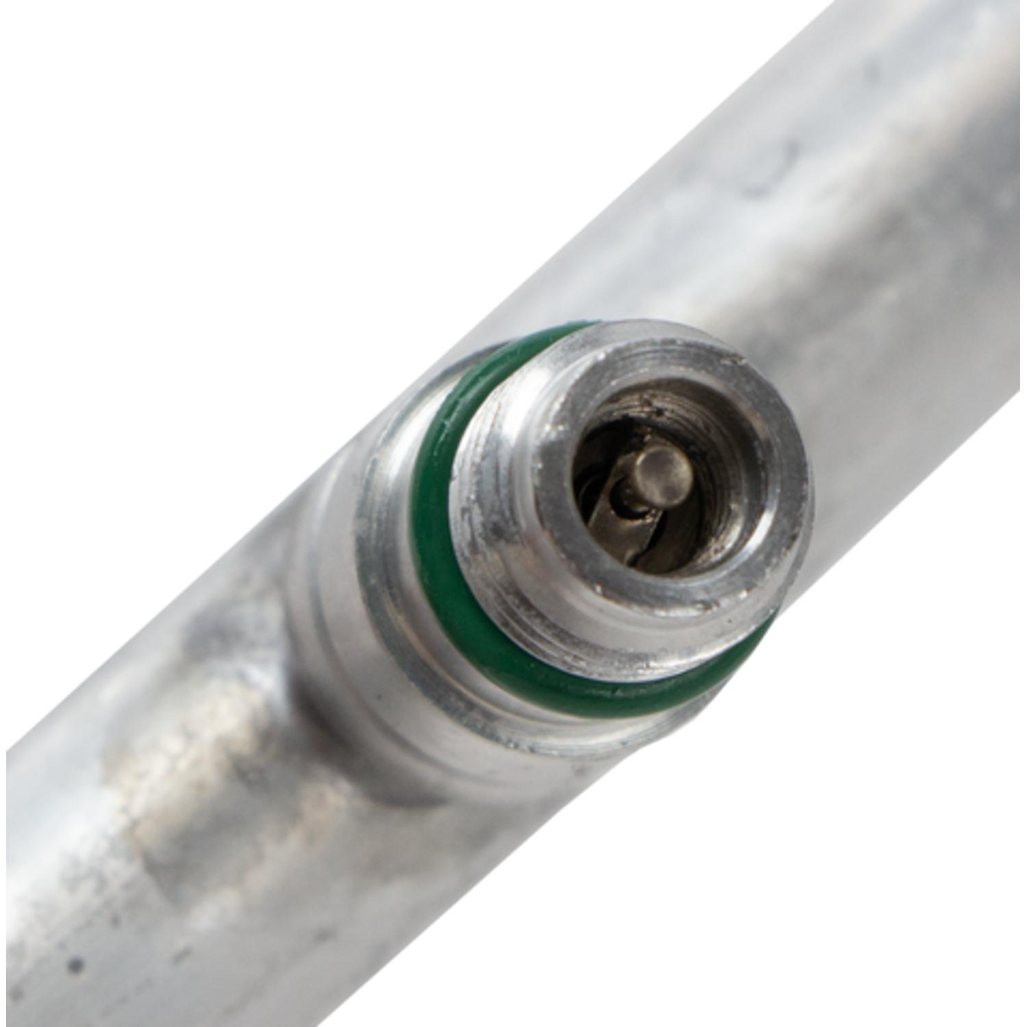 Four Seasons 66751 - A/C Refrigerant Discharge / Suction Hose Assembly Four Seasons 66751 A/C Manifold Hose Assembly product image 5 of 7