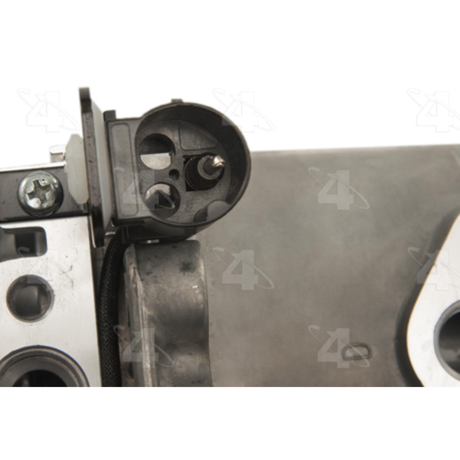 Four Seasons 68498 - A/C Compressor Four Seasons 68498 A/C Compressor product image 2 of 5
