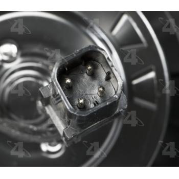Four Seasons 75200 Engine Cooling Fan Assembly product image 3 of 4