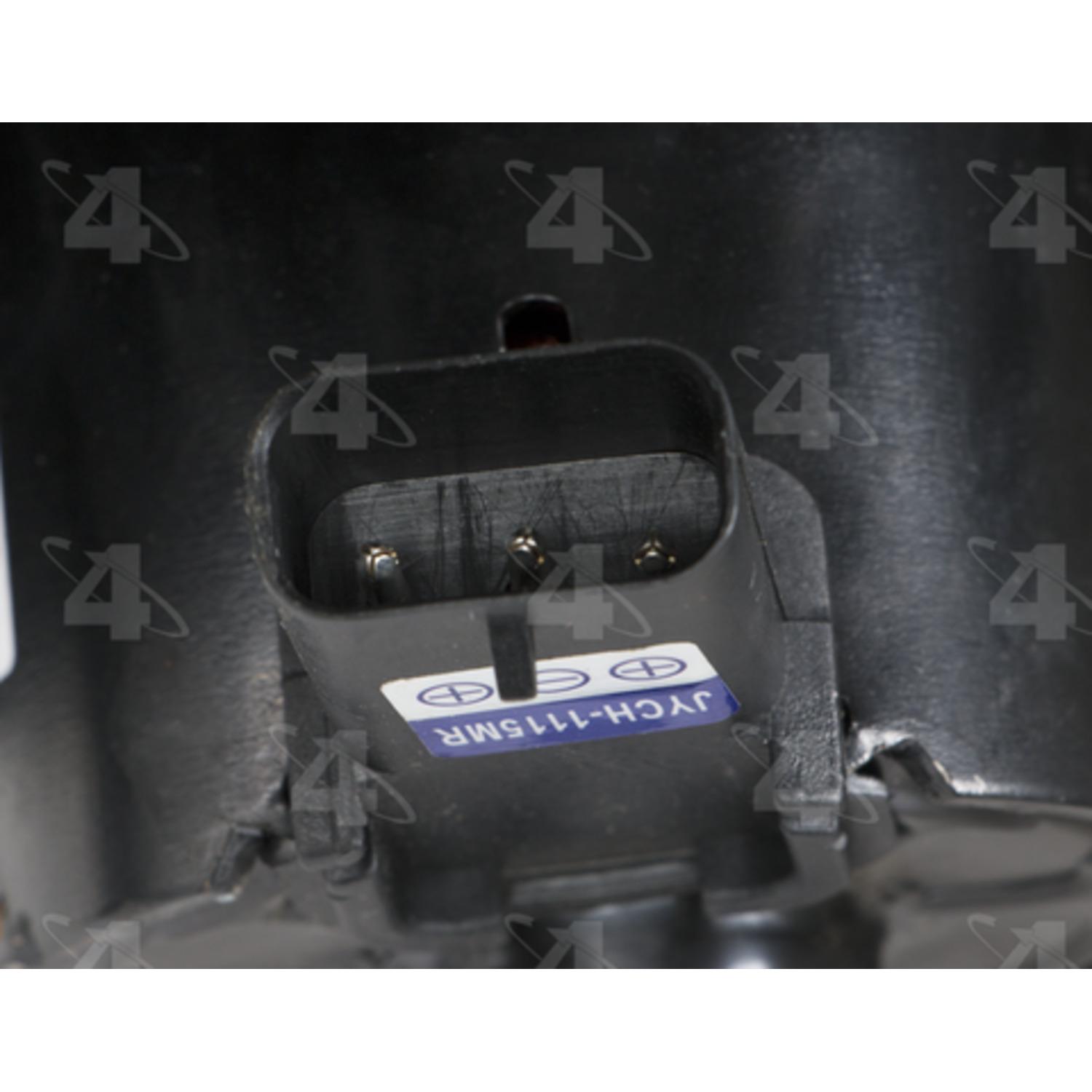 Four Seasons 75207 - Engine Cooling Fan Assembly Four Seasons 75207 Dual Radiator and Condenser Fan Assembly product image 3 of 3