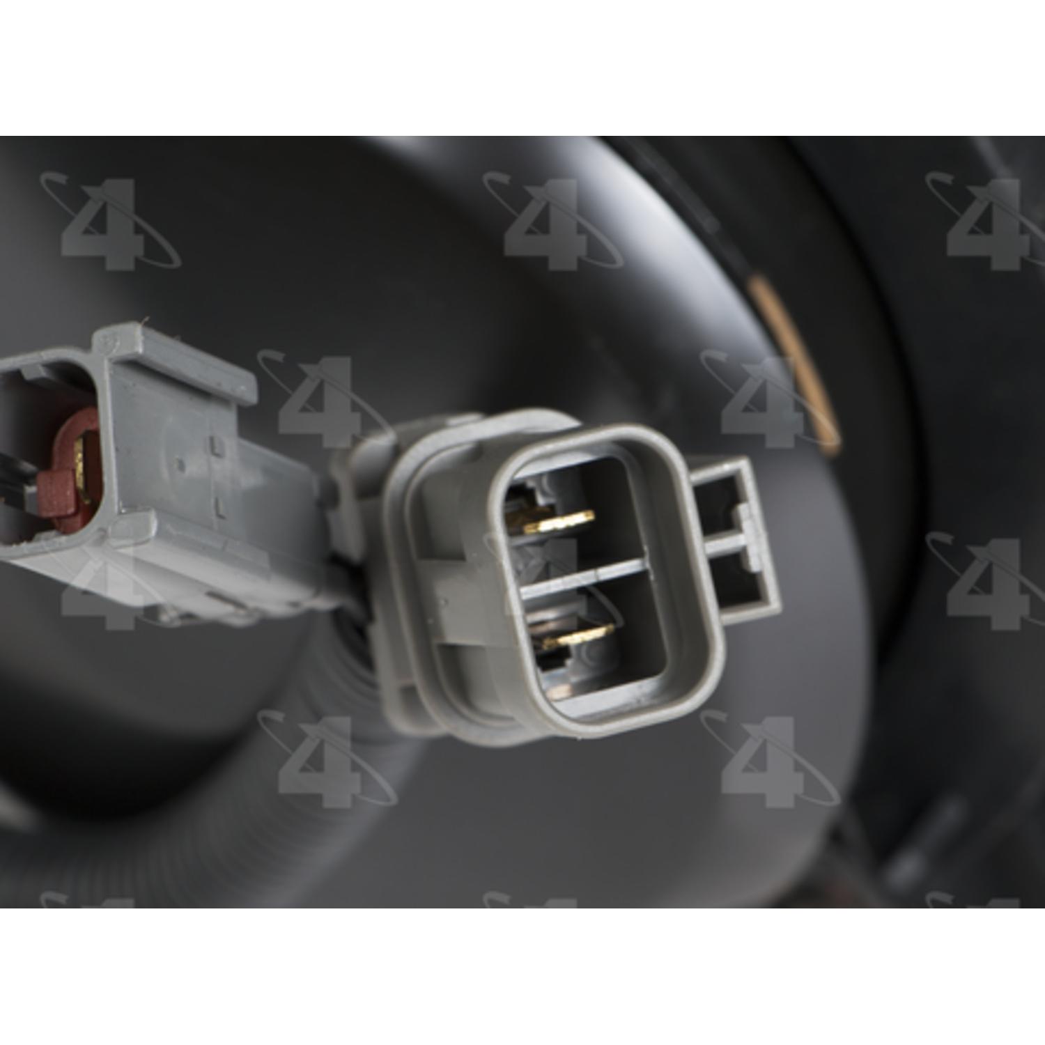 Four Seasons 75221 - Engine Cooling Fan Assembly Four Seasons 75221 Dual Radiator and Condenser Fan Assembly product image 3 of 3