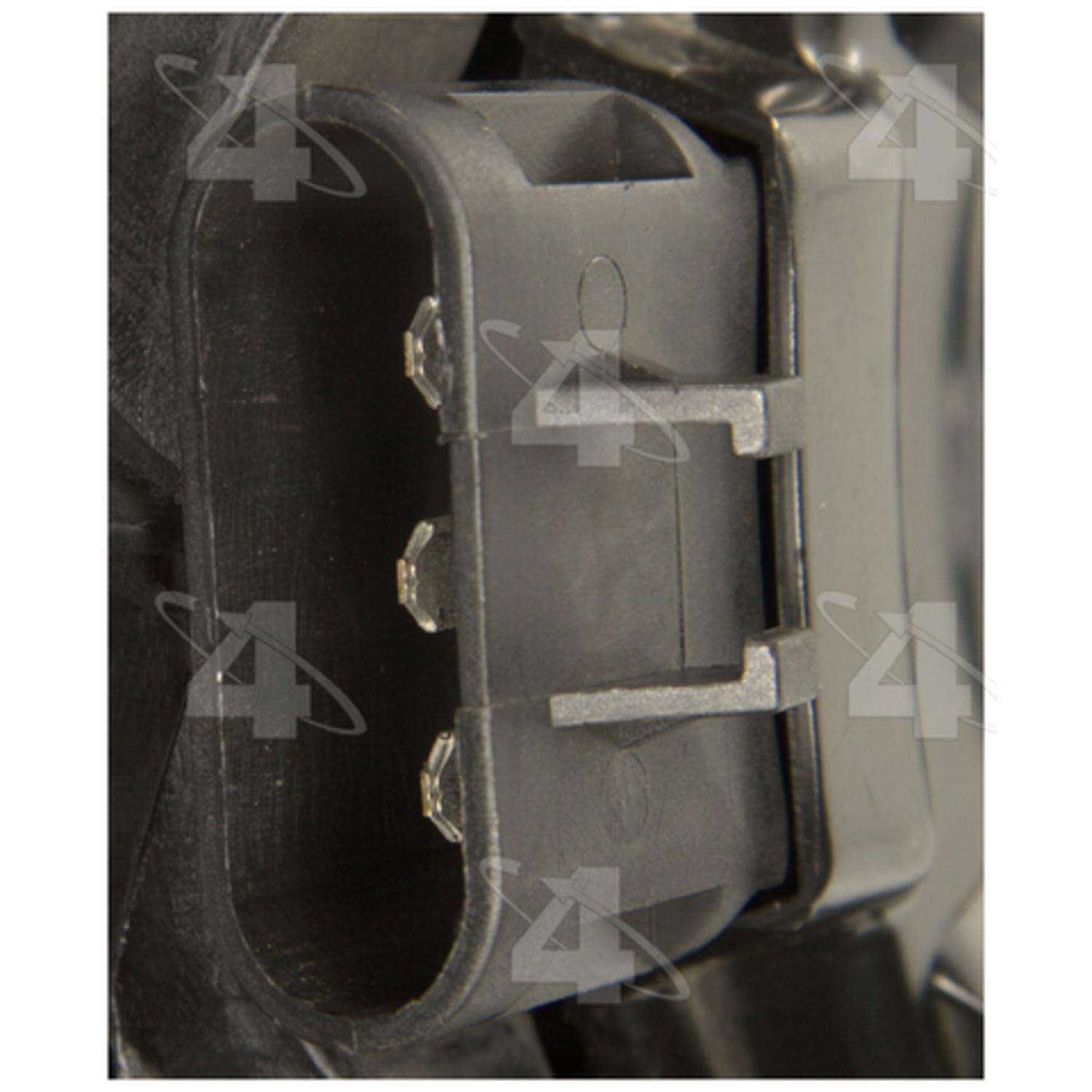 Four Seasons 75230 - Engine Cooling Fan Assembly Four Seasons 75230 Engine Cooling Fan Assembly product image 3 of 3
