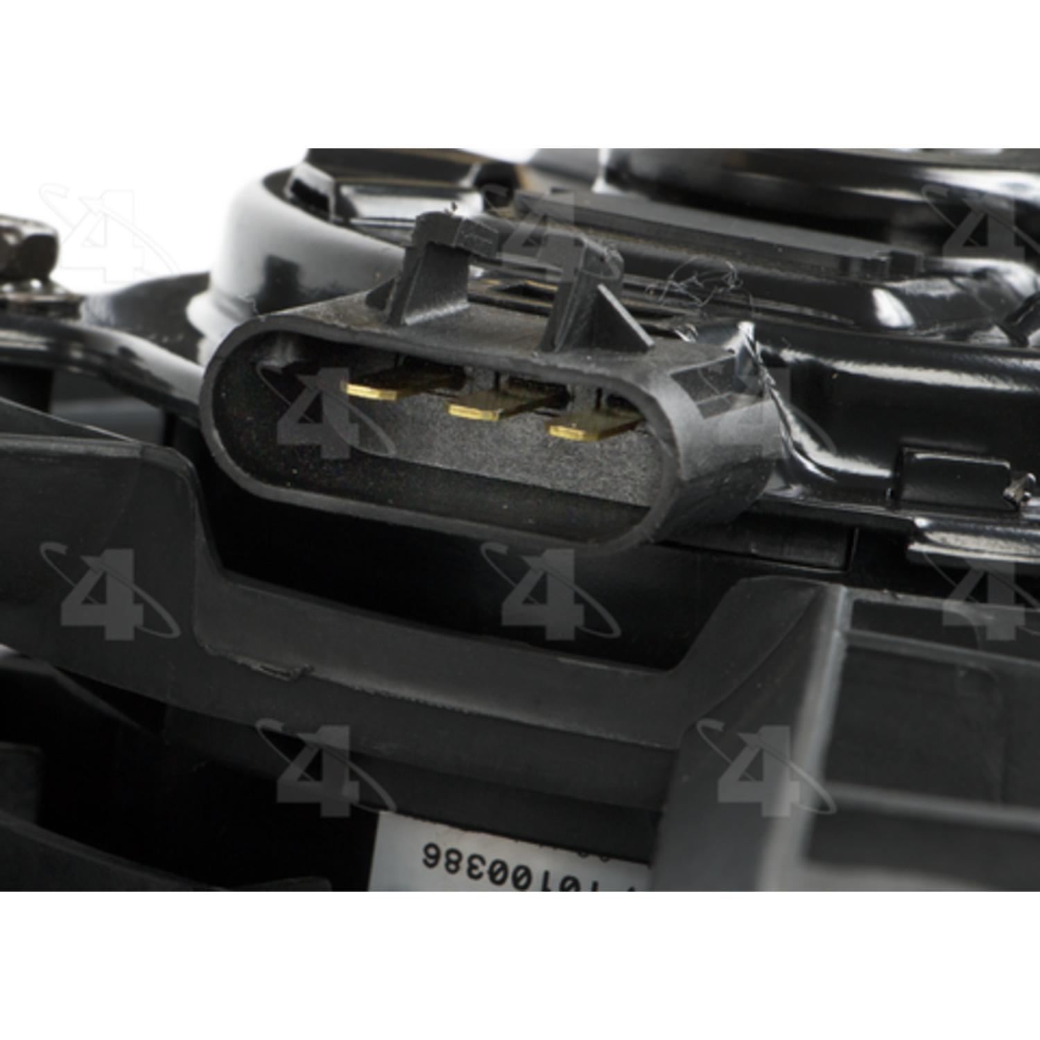 Four Seasons 75262 - Engine Cooling Fan Assembly Four Seasons 75262 Engine Cooling Fan Assembly product image 3 of 4