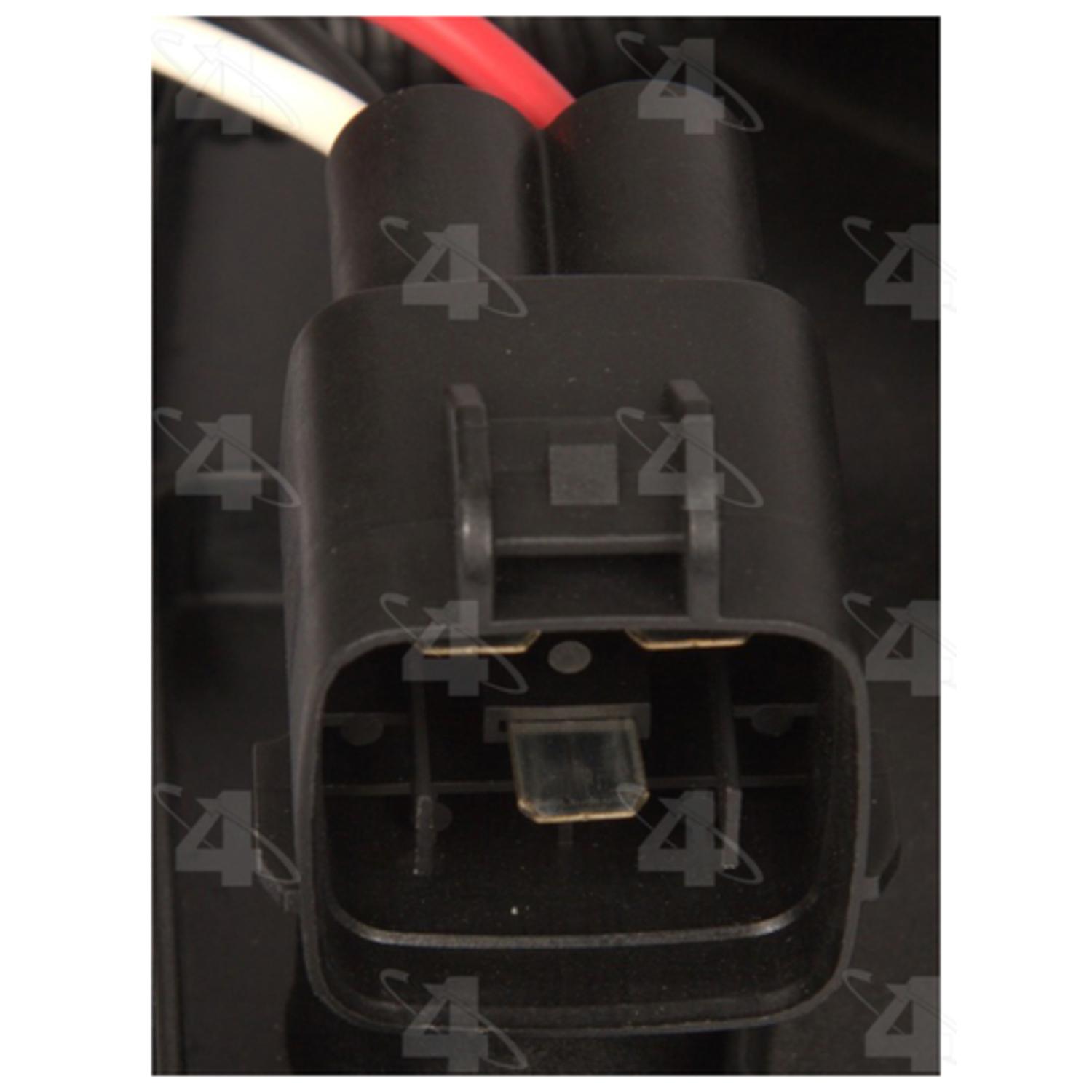 Four Seasons 75637 - Engine Cooling Fan Assembly Four Seasons 75637 Engine Cooling Fan Assembly product image 3 of 5