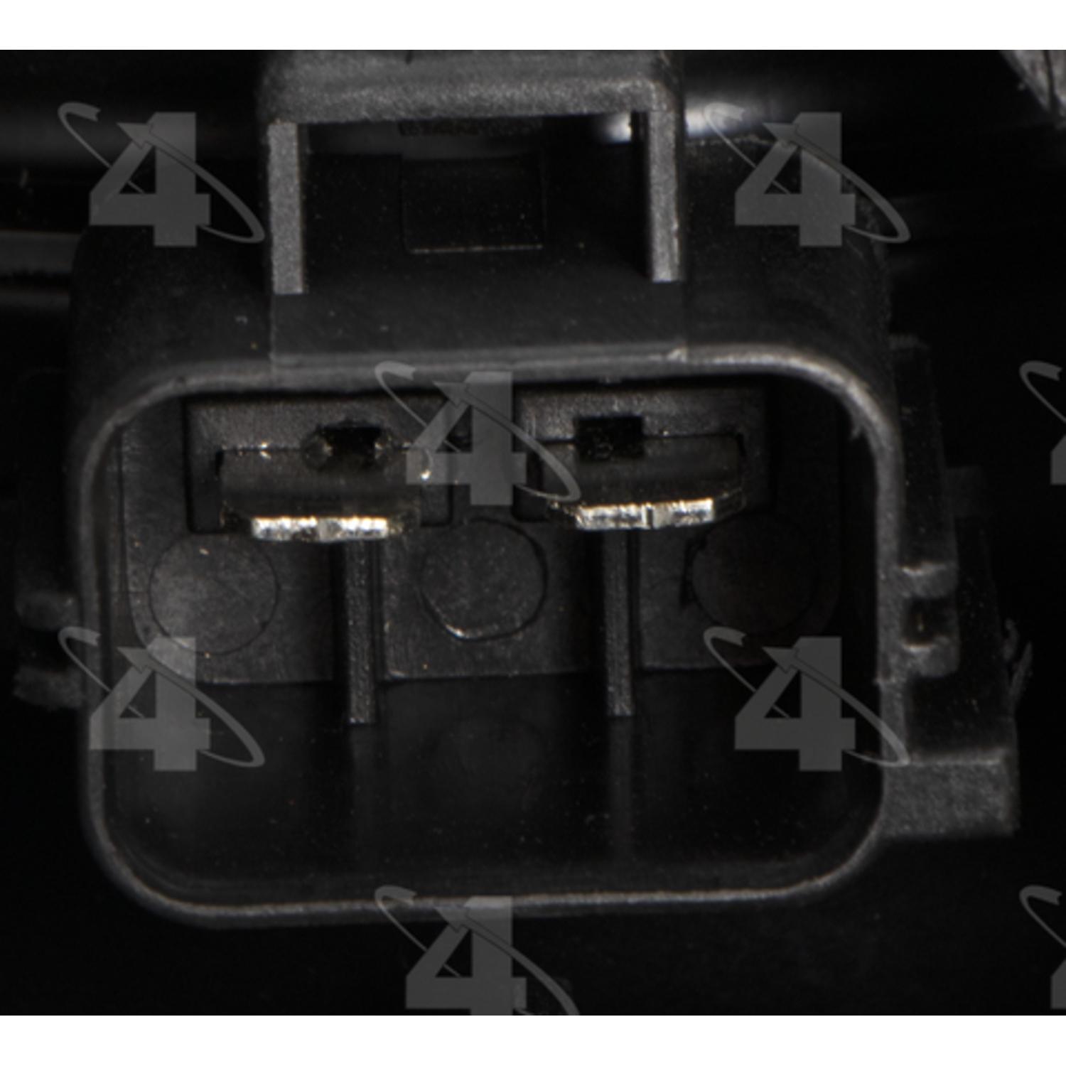 Four Seasons 75950 - Engine Cooling Fan Assembly Four Seasons 75950 Dual Radiator and Condenser Fan Assembly product image 3 of 5