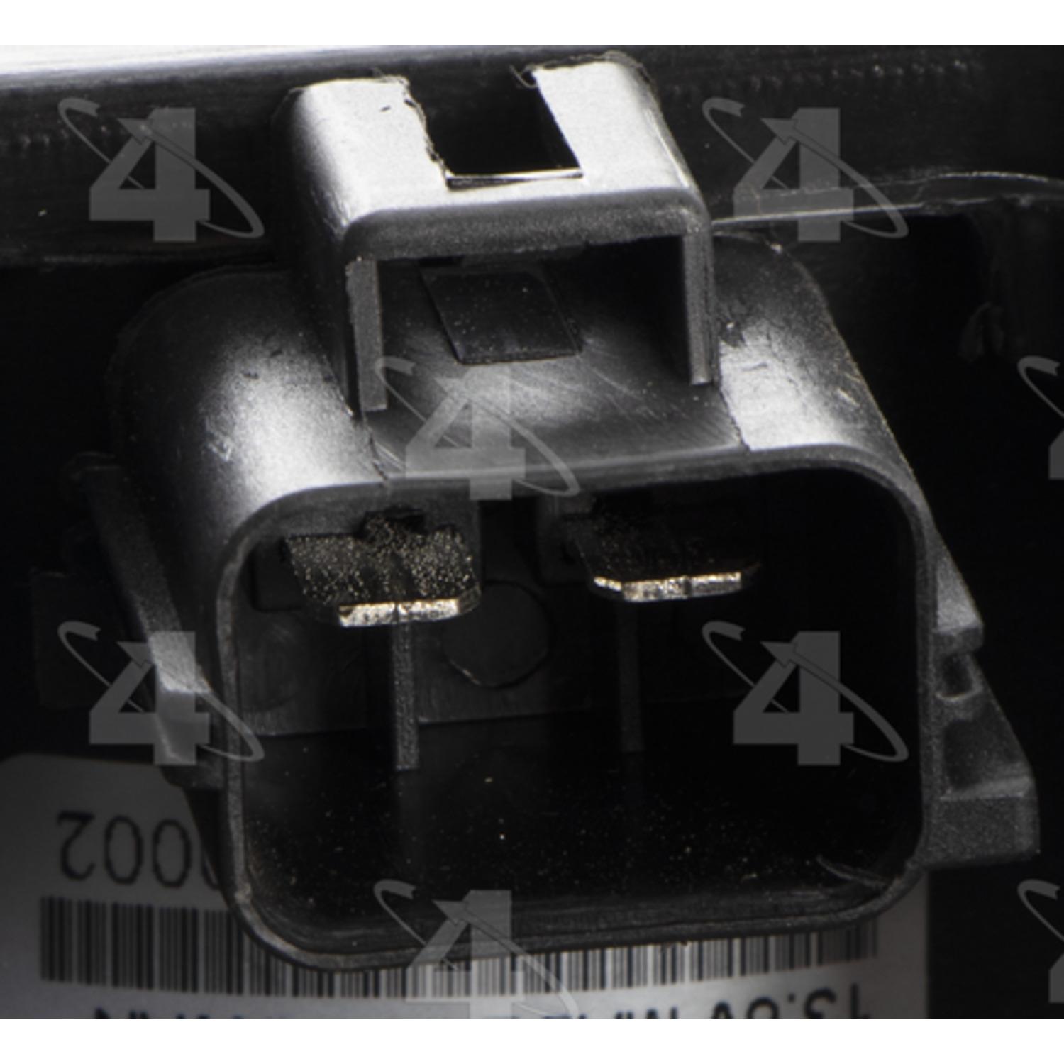 Four Seasons 75952 - Engine Cooling Fan Assembly Four Seasons 75952 Dual Radiator and Condenser Fan Assembly product image 3 of 4