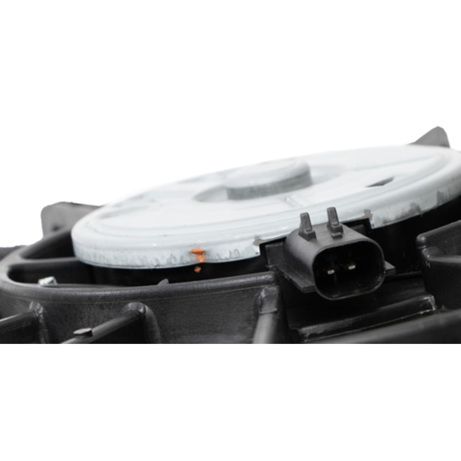 Four Seasons 76131 - Engine Cooling Fan Assembly Four Seasons 76131 Engine Cooling Fan Assembly product image 4 of 4