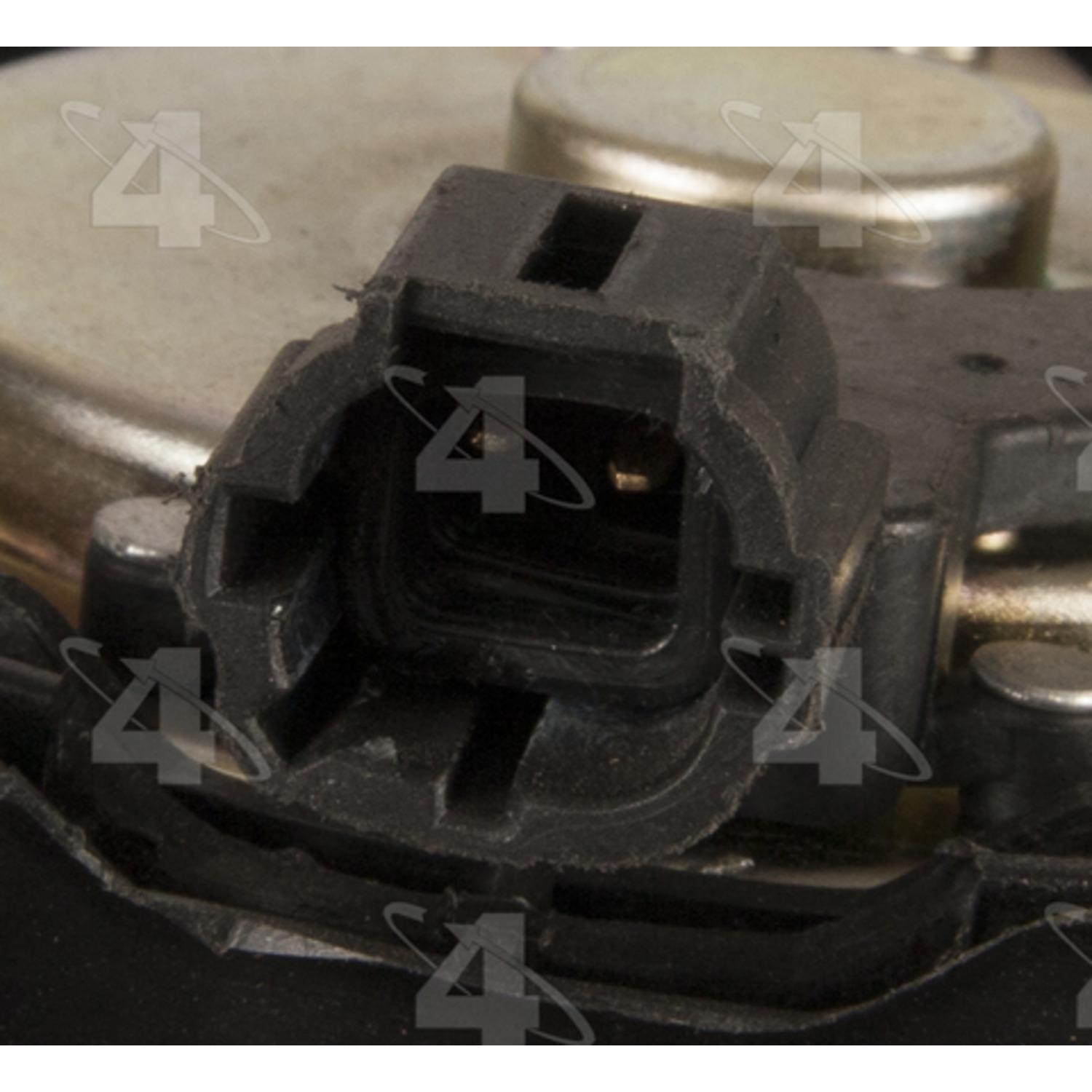 Four Seasons 76186 - Engine Cooling Fan Assembly Four Seasons 76186 Dual Radiator and Condenser Fan Assembly product image 4 of 4