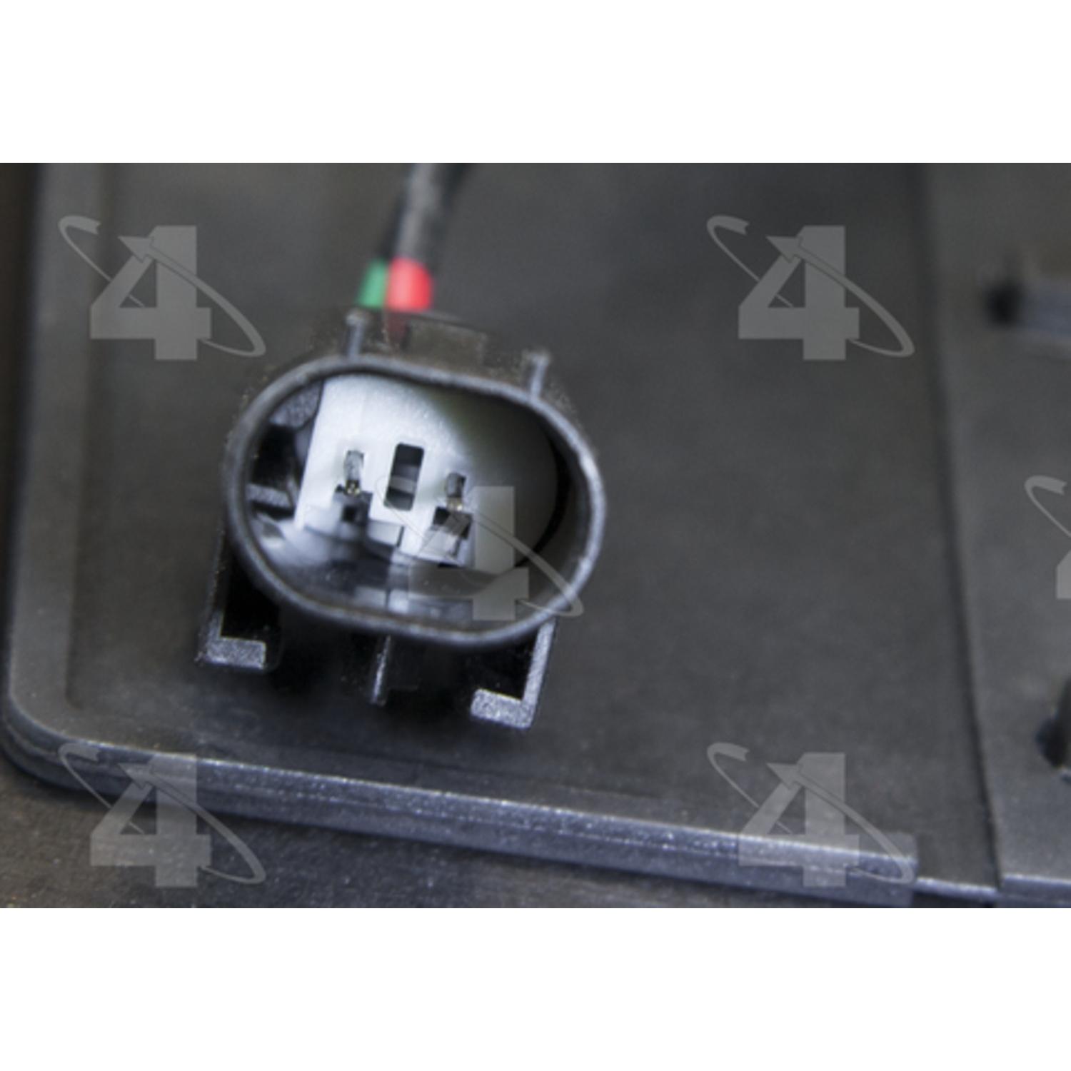 Four Seasons 76204 - Engine Cooling Fan Assembly Four Seasons 76204 Engine Cooling Fan Assembly product image 3 of 3