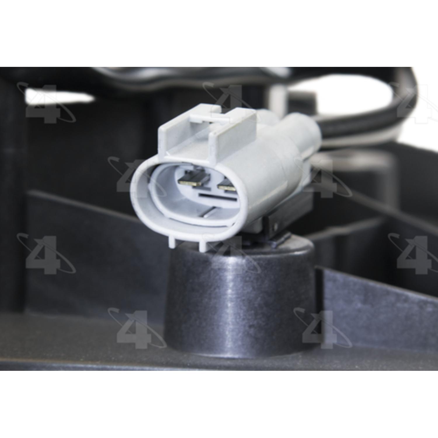 Four Seasons 76223 Dual Radiator and Condenser Fan Assembly product image 3 of 5