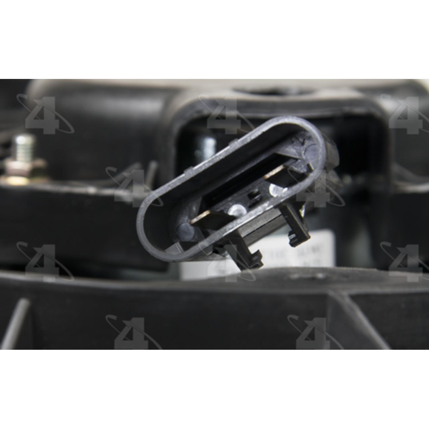 Four Seasons 76229 - Engine Cooling Fan Assembly Four Seasons 76229 Dual Radiator and Condenser Fan Assembly product image 4 of 5