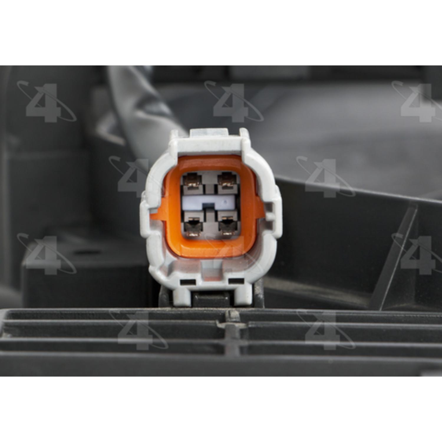 Four Seasons 76239 - Engine Cooling Fan Assembly Four Seasons 76239 Engine Cooling Fan Assembly product image 3 of 4