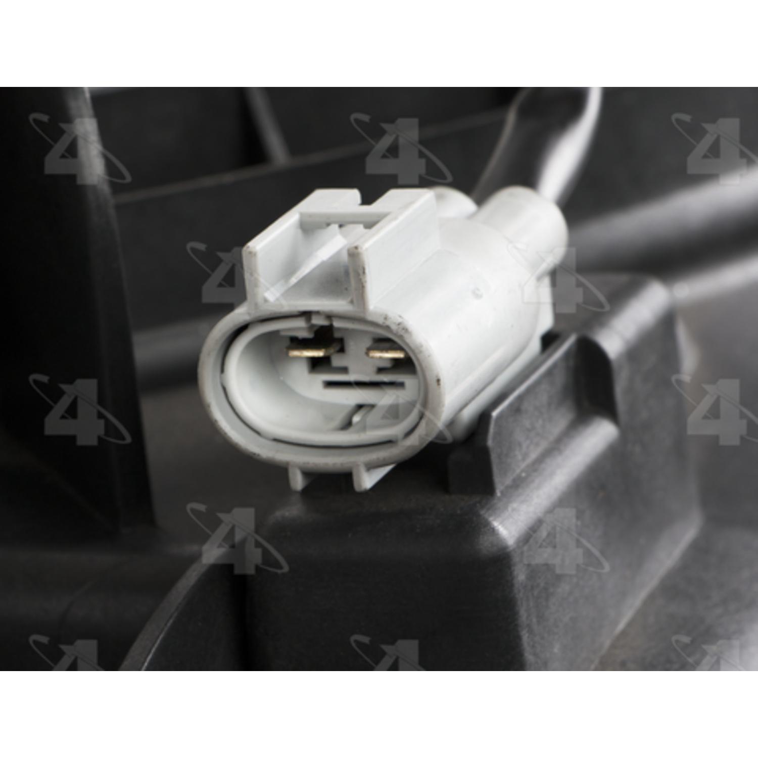 Four Seasons 76240 - Engine Cooling Fan Assembly Four Seasons 76240 Engine Cooling Fan Assembly product image 3 of 4