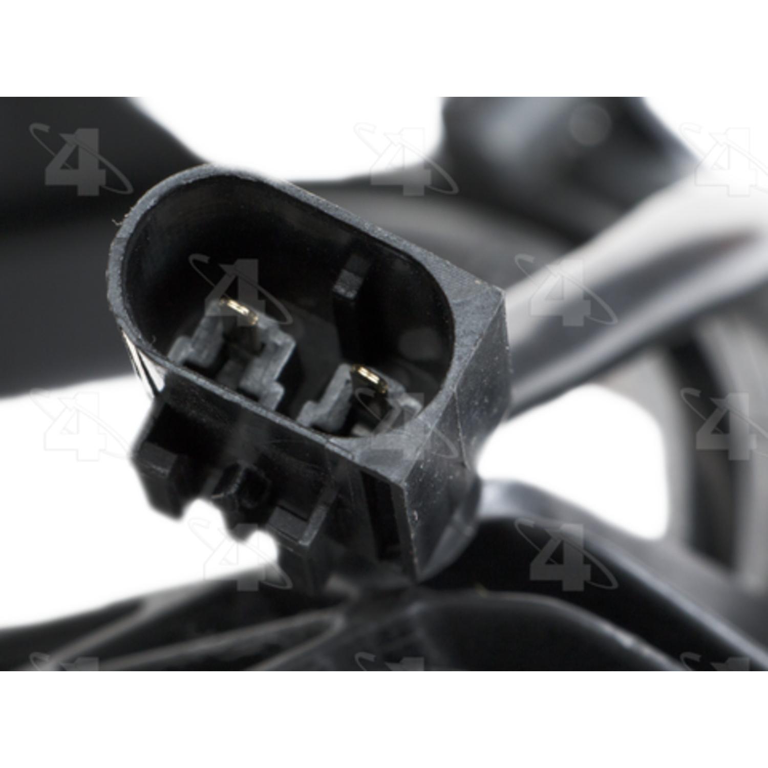 Four Seasons 76245 - Engine Cooling Fan Assembly Four Seasons 76245 Engine Cooling Fan Assembly product image 3 of 4