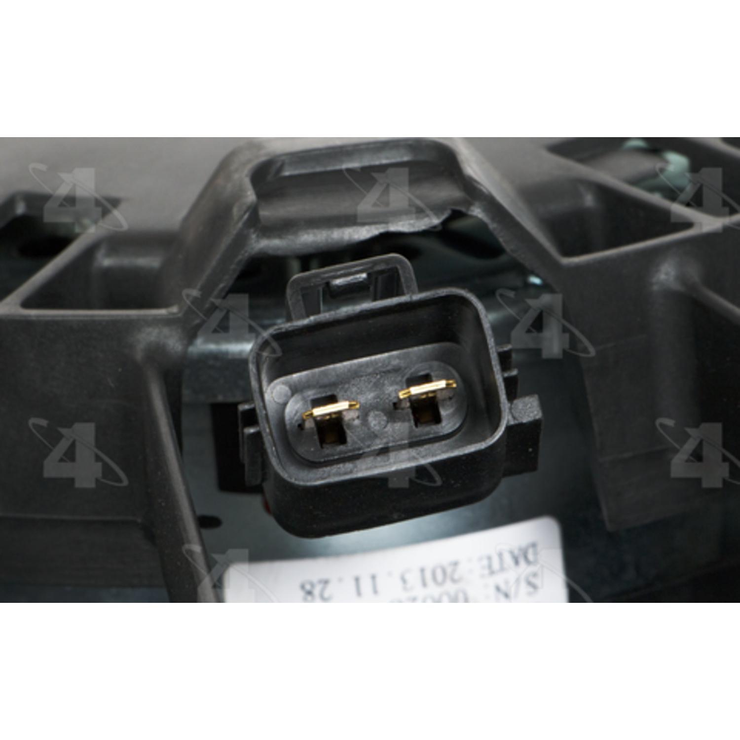 Four Seasons 76261 - Engine Cooling Fan Assembly Four Seasons 76261 Dual Radiator and Condenser Fan Assembly product image 3 of 4