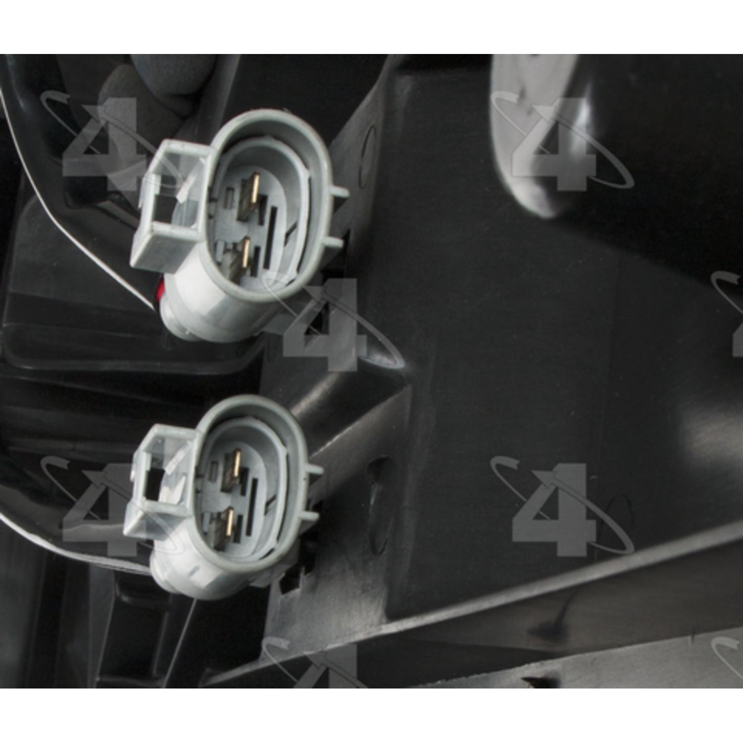 Four Seasons 76306 - Engine Cooling Fan Assembly Four Seasons 76306 Dual Radiator and Condenser Fan Assembly product image 2 of 3