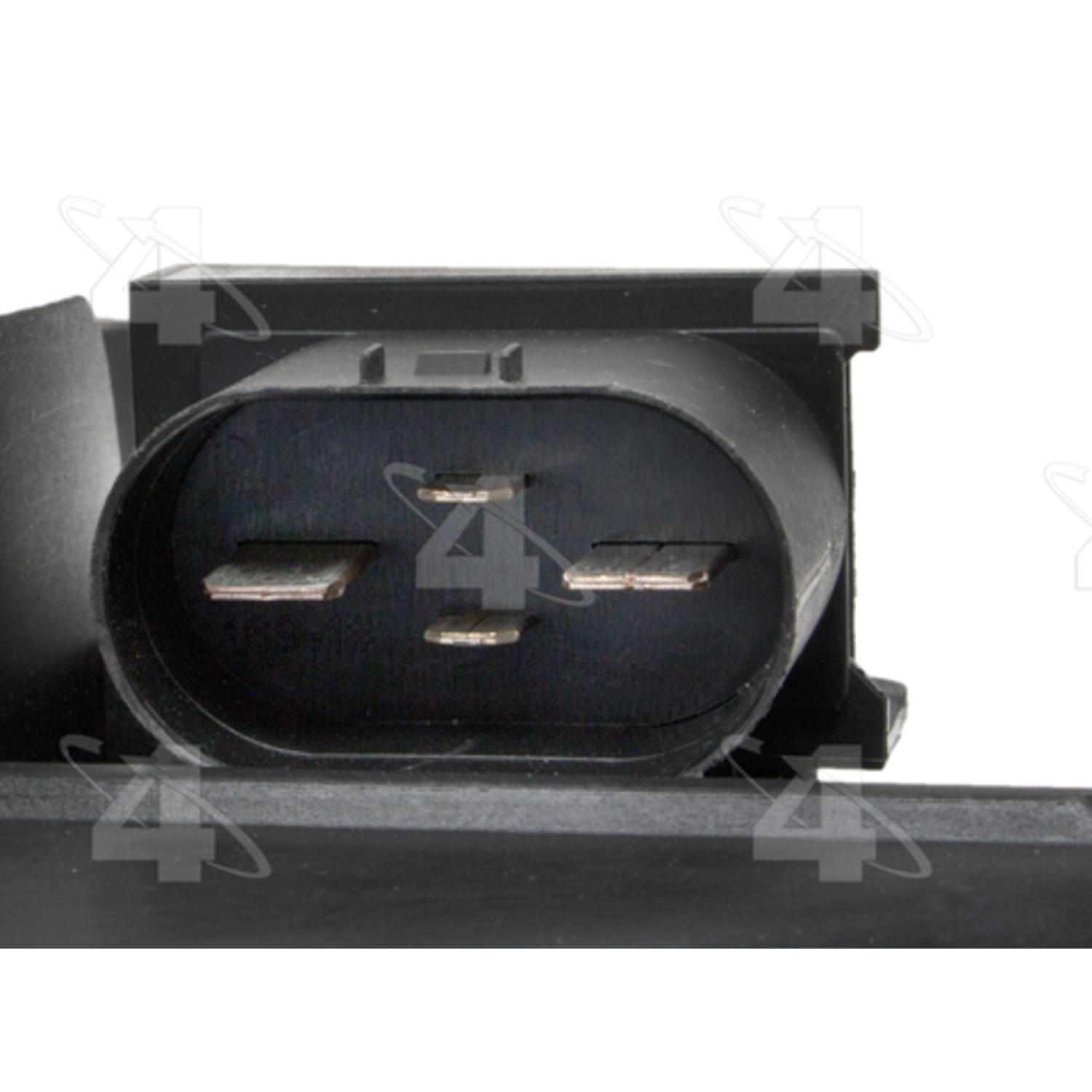 Four Seasons 76320 - Engine Cooling Fan Assembly Four Seasons 76320 Dual Radiator and Condenser Fan Assembly product image 2 of 3