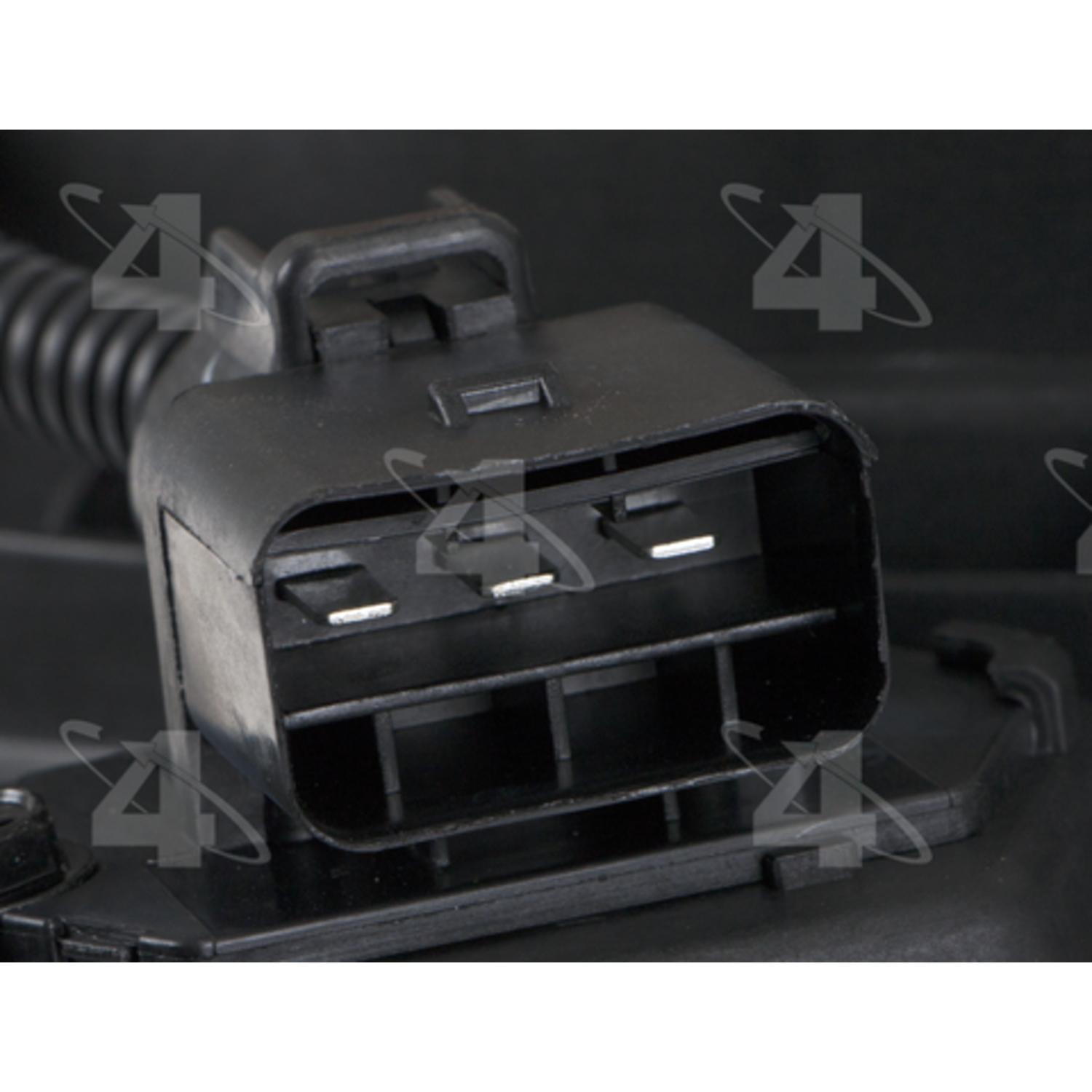 Four Seasons 76334 - Engine Cooling Fan Assembly Four Seasons 76334 Engine Cooling Fan Assembly product image 2 of 2