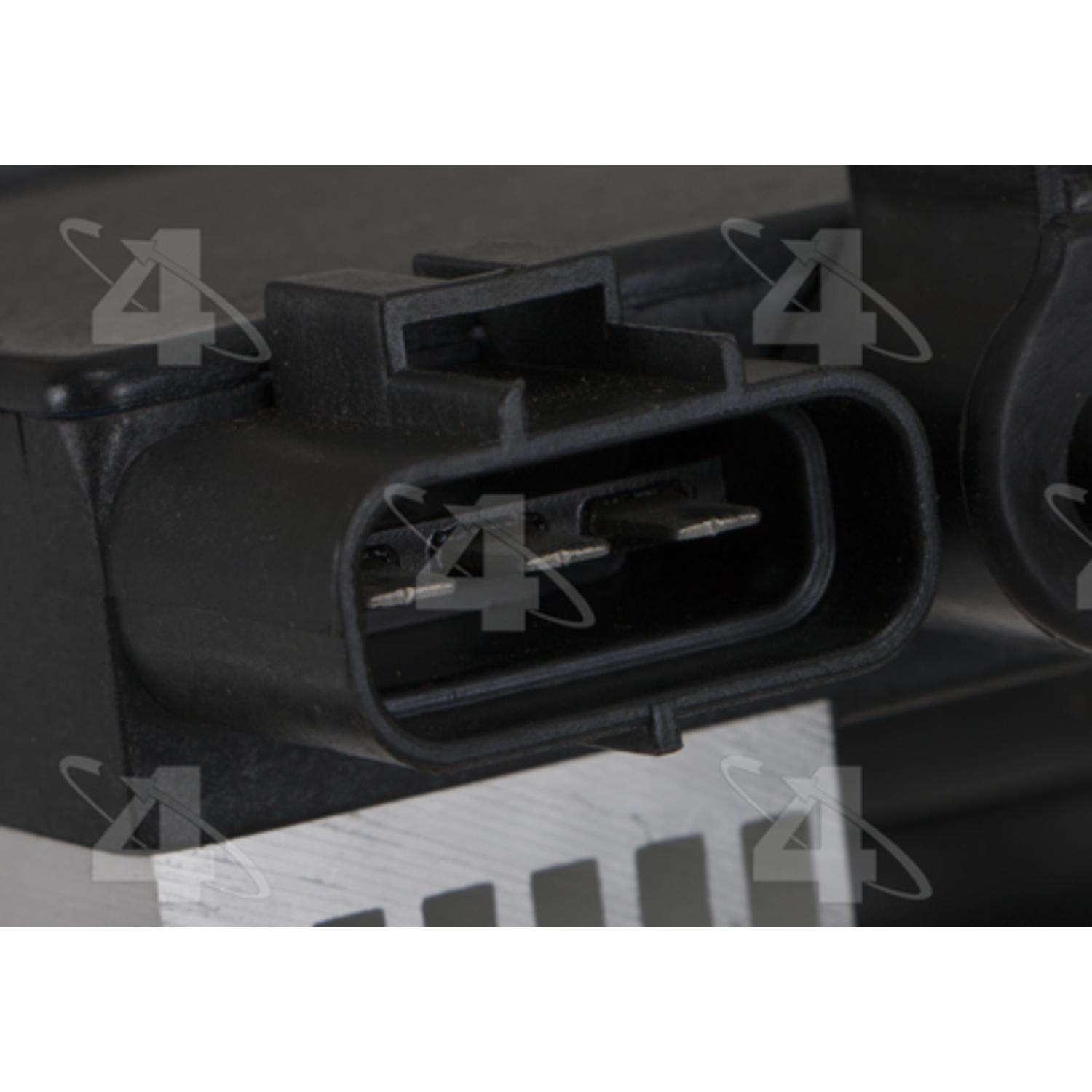 Four Seasons 76361 - Engine Cooling Fan Assembly Four Seasons 76361 Dual Radiator and Condenser Fan Assembly product image 3 of 4