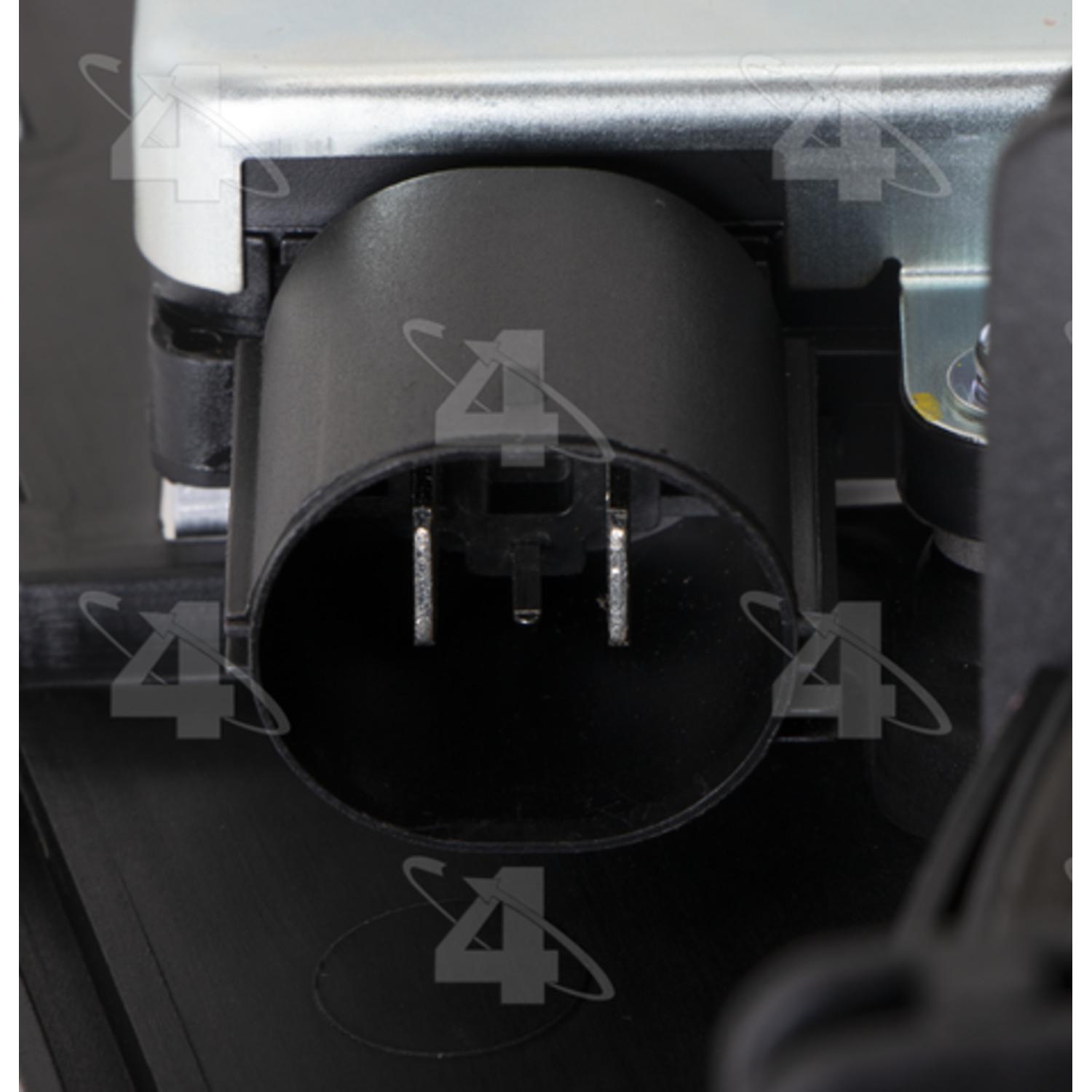 Four Seasons 76367 - Engine Cooling Fan Assembly Four Seasons 76367 Dual Radiator and Condenser Fan Assembly product image 3 of 3