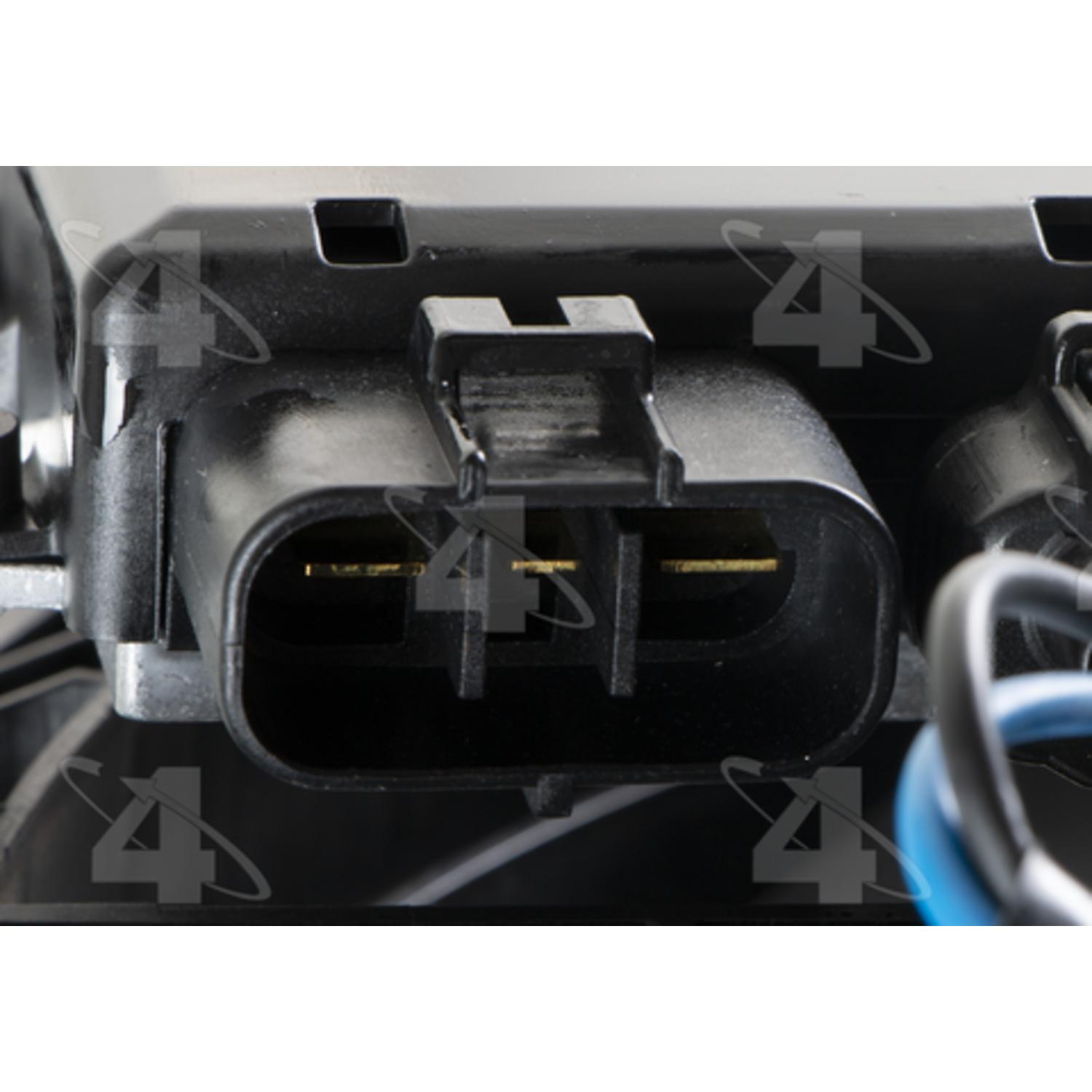 Four Seasons 76398 - Engine Cooling Fan Assembly Four Seasons 76398 Dual Radiator and Condenser Fan Assembly product image 3 of 3