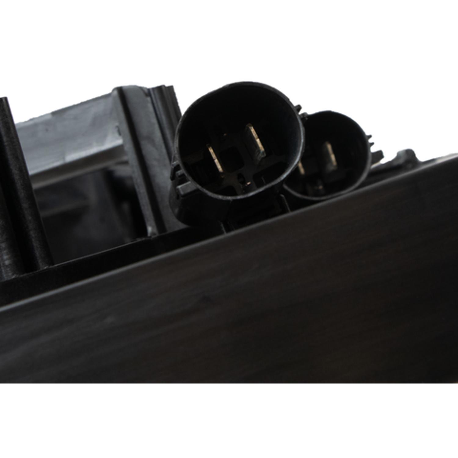 Four Seasons 76411 - Engine Cooling Fan Assembly Four Seasons 76411 Dual Radiator and Condenser Fan Assembly product image 4 of 4