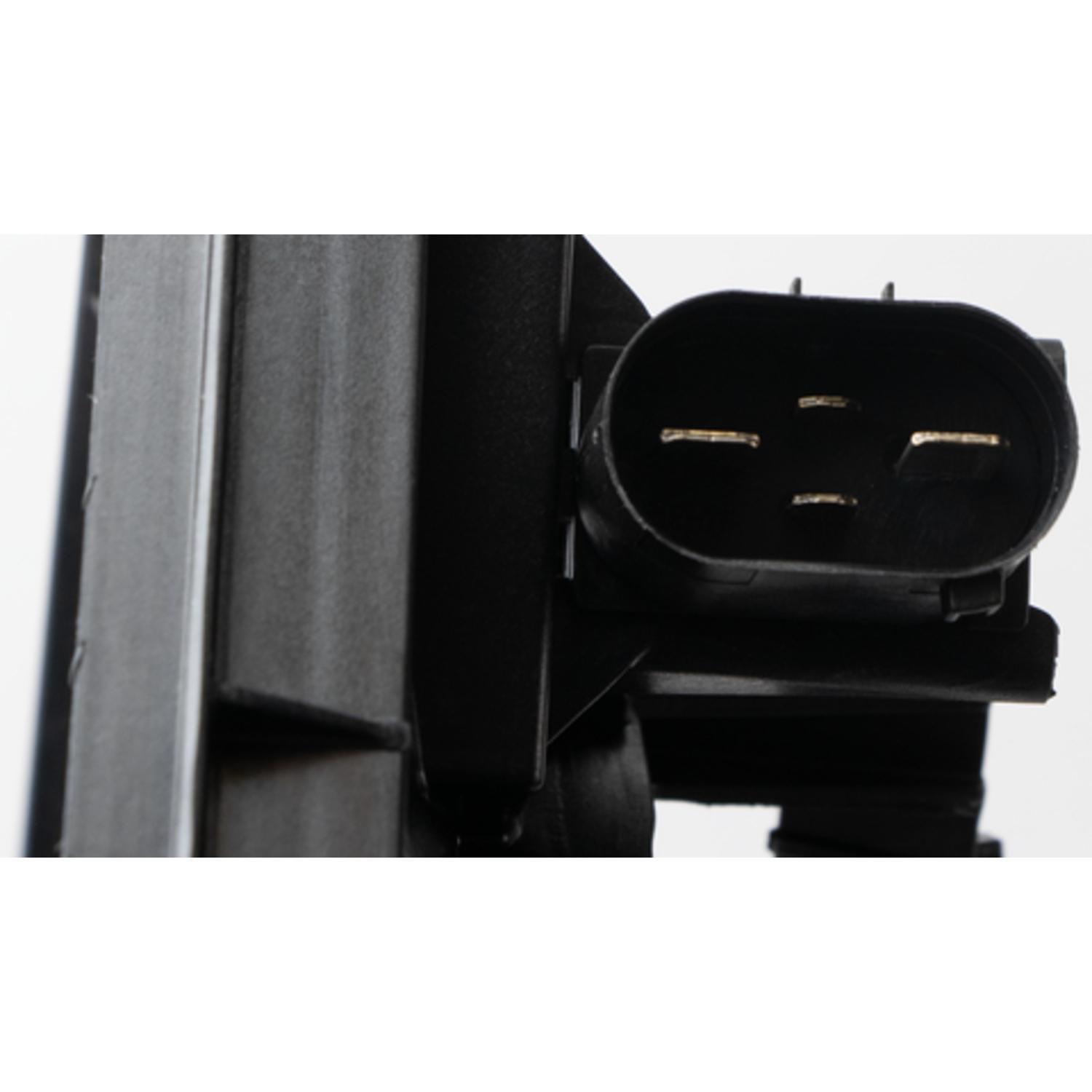 Four Seasons 76428 - Engine Cooling Fan Assembly Four Seasons 76428 Engine Cooling Fan Assembly product image 3 of 3
