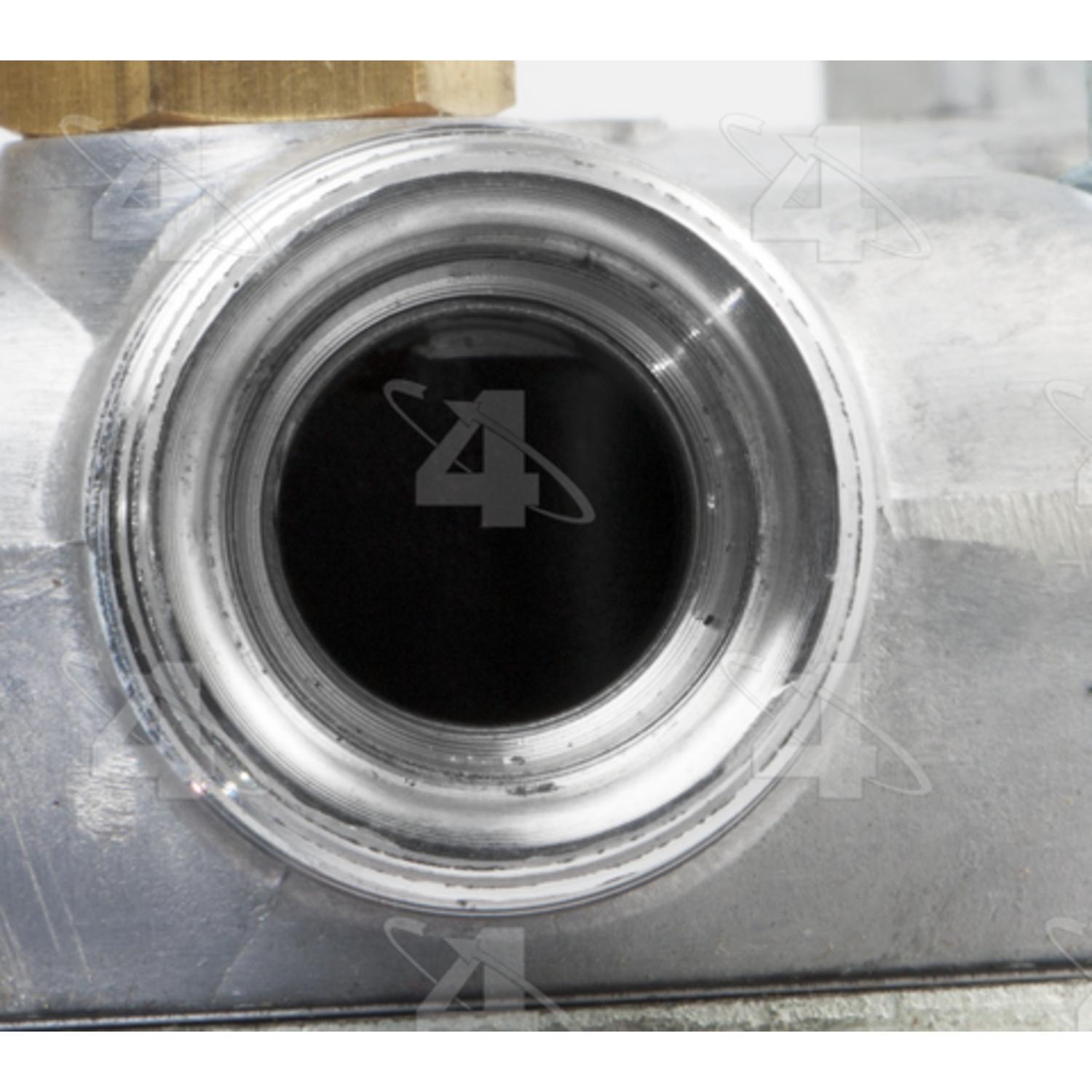 Four Seasons 78582 - A/C Compressor Four Seasons 78582 A/C Compressor product image 4 of 7