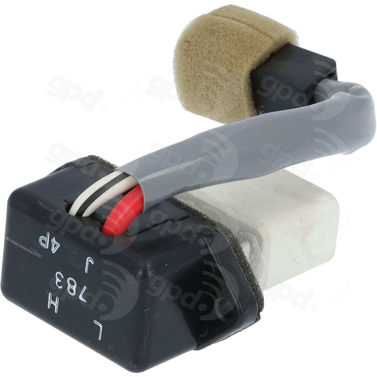 Global Parts Distributors 1712951 HVAC Blower Motor Resistor product image 1 of 1