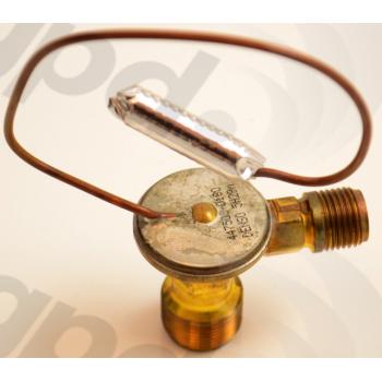 Global Parts Distributors 3411898 - A/C Expansion Valve Global Parts Distributors 3411898 A/C Expansion Valve product image 1 of 1