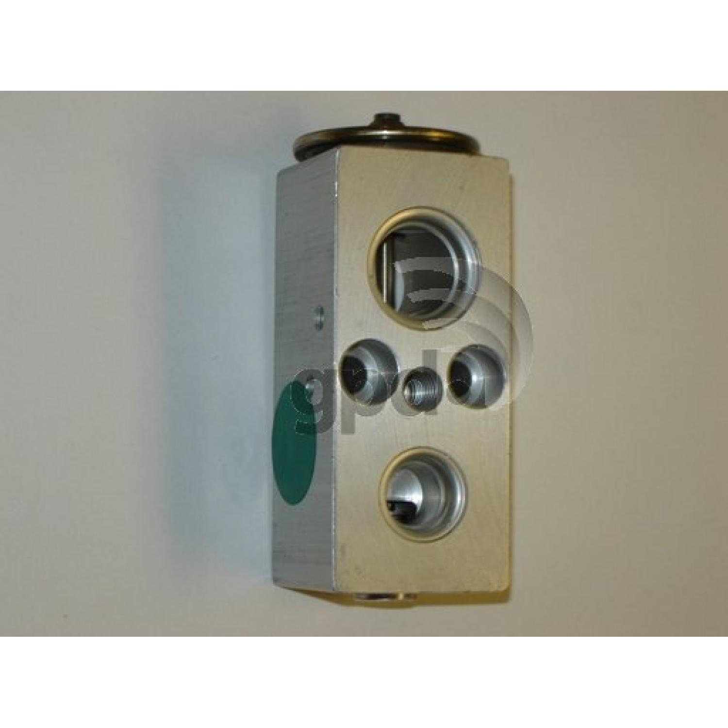 Global Parts Distributors 9422074 A/C Receiver Drier Kit product image 2 of 3