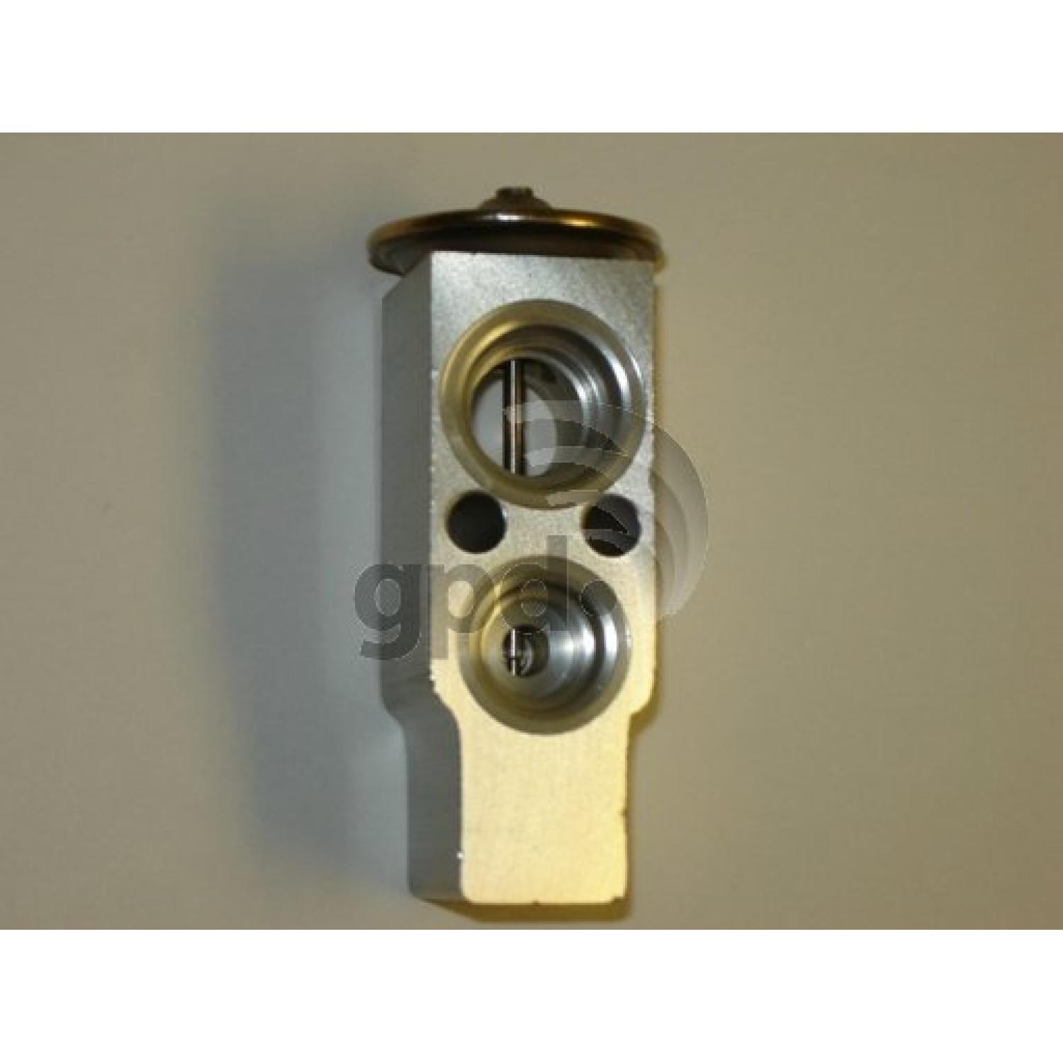Global Parts Distributors 9443058 A/C Receiver Drier Kit product image 2 of 2