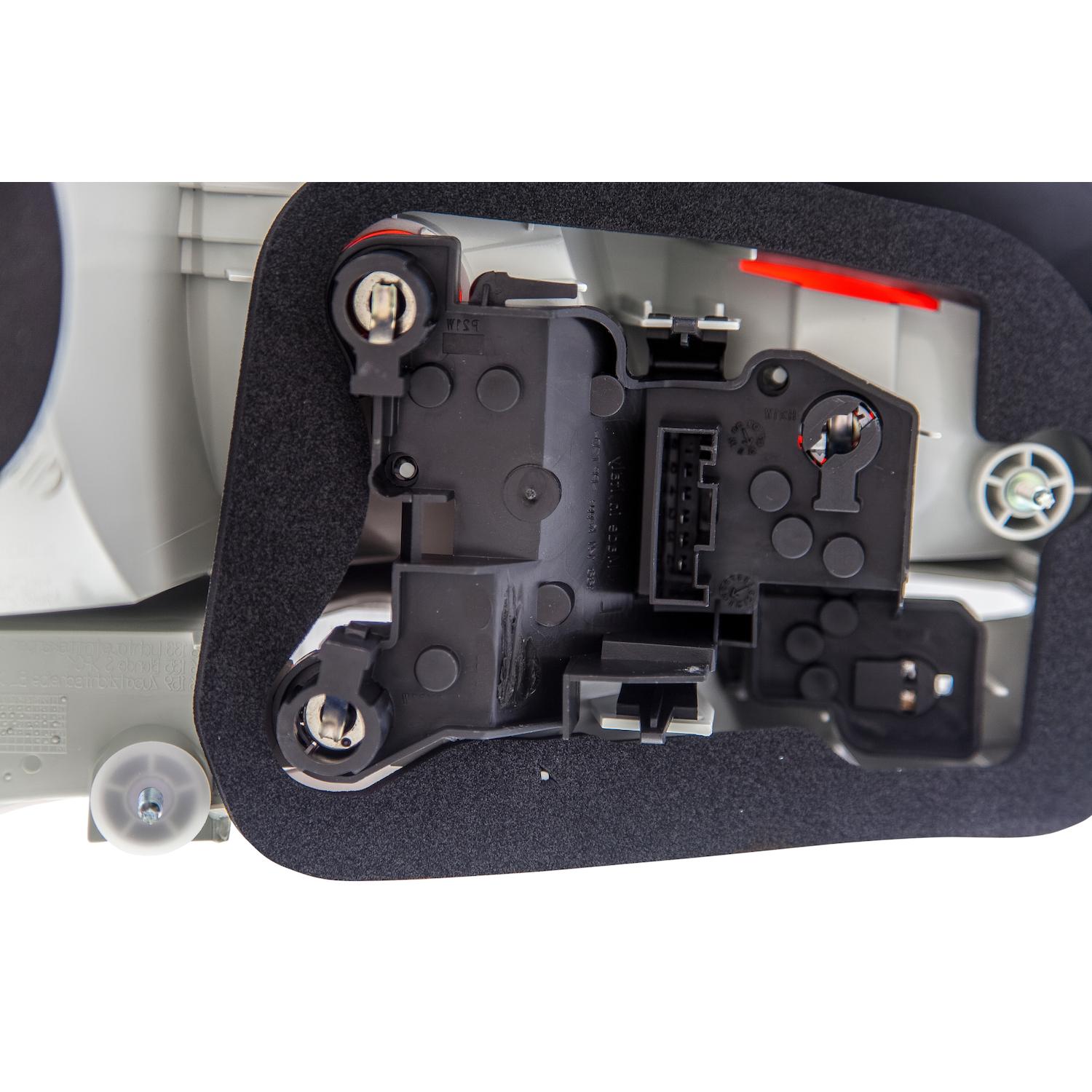 HELLA 009615101 - Tail Light Assembly HELLA 009615101 Tail Light Assembly product image 5 of 8