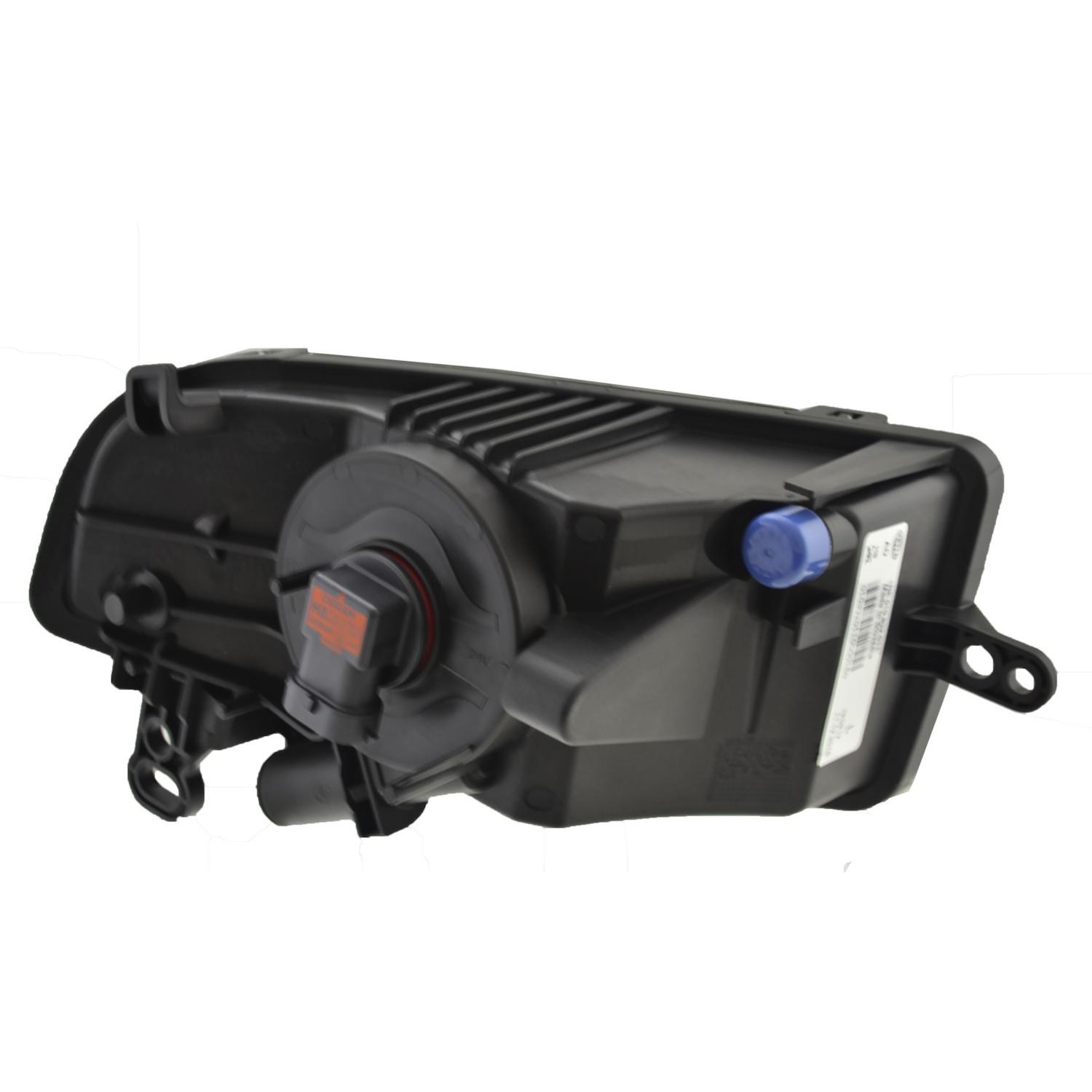 HELLA 010832211 - Fog Light HELLA 010832211 Fog Light product image 1 of 8